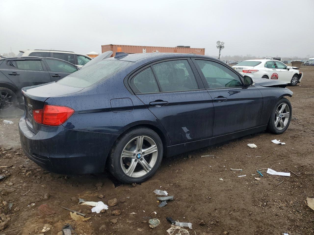 2013 Bmw 328 Xi Sulev Blue vin: WBA3B5G54DNS04361