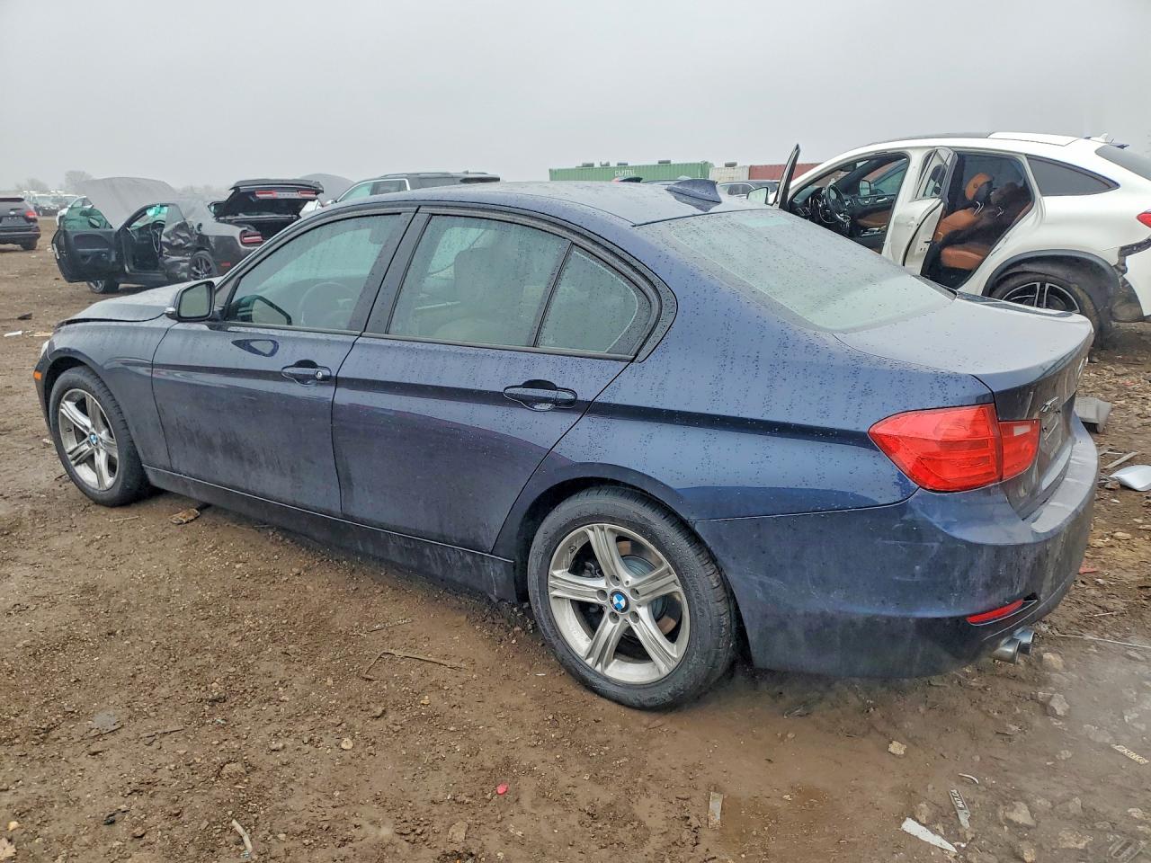 2013 Bmw 328 Xi Sulev Blue vin: WBA3B5G54DNS04361