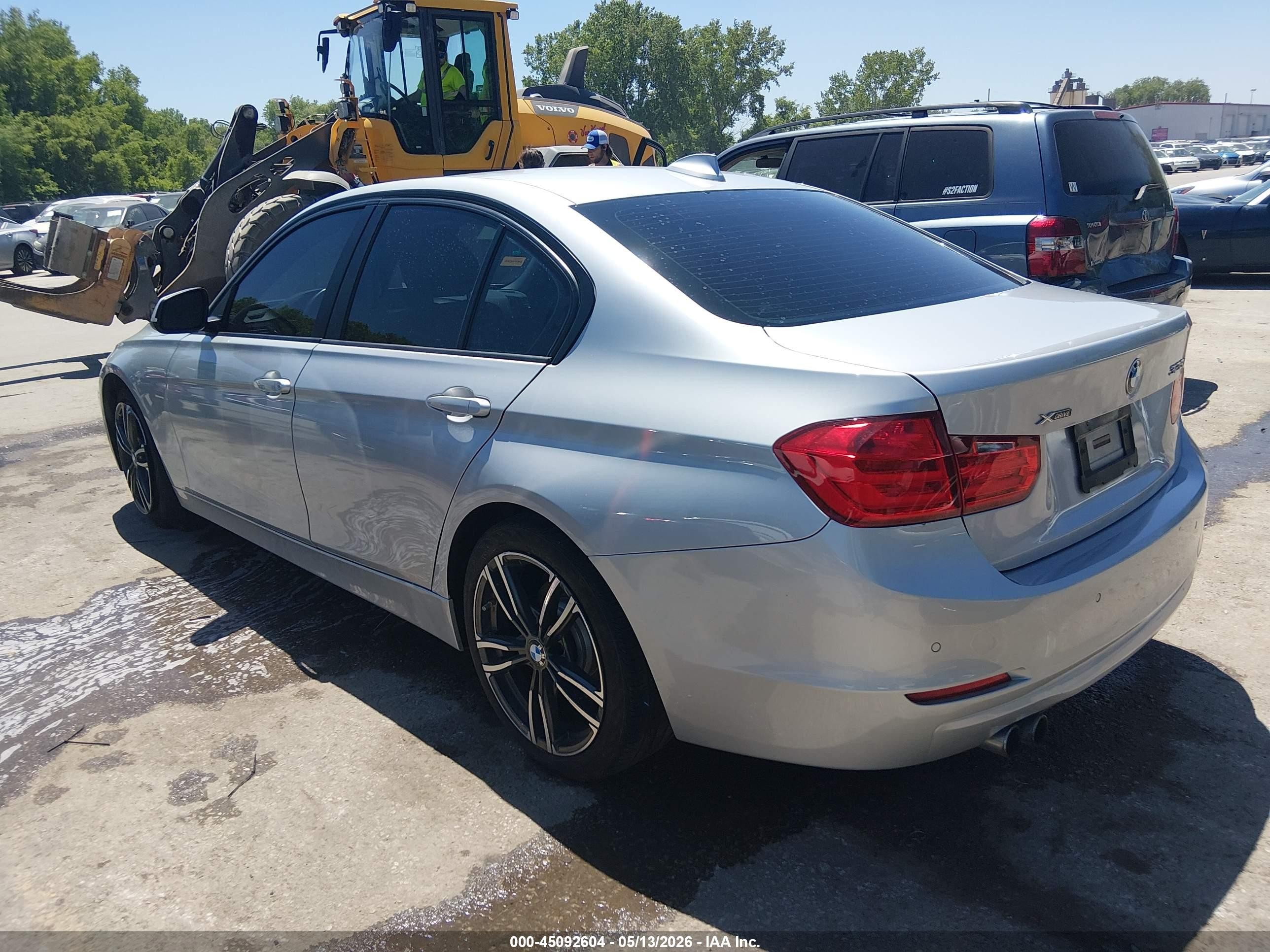 2015 Bmw 328i Xdrive Silver vin: WBA3B5G54FNS18991