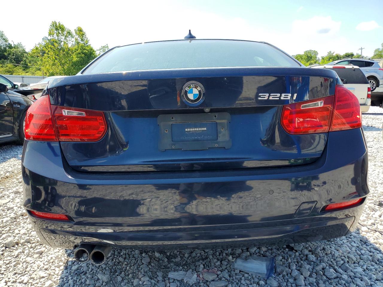 2015 Bmw 328 Xi Sulev Blue vin: WBA3B5G55FNS12620