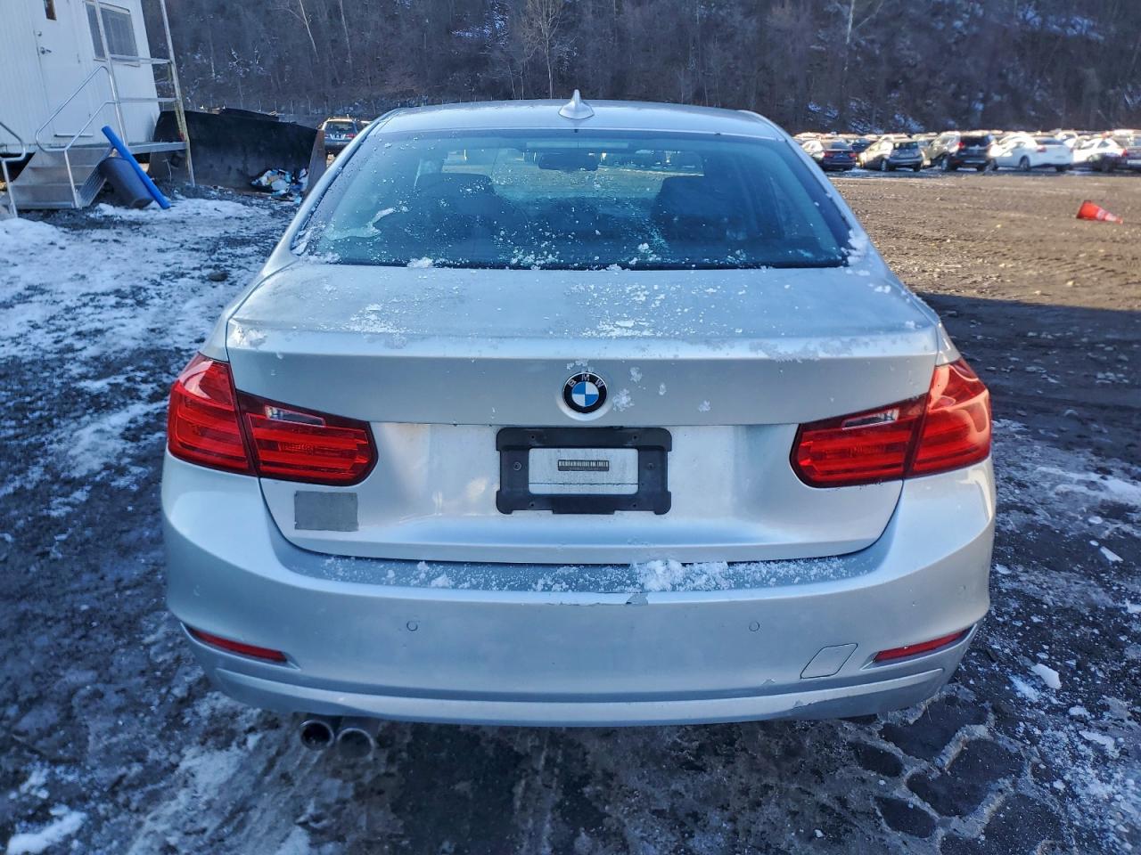 2015 Bmw 328 Xi Sulev Silver vin: WBA3B5G55FNS17994