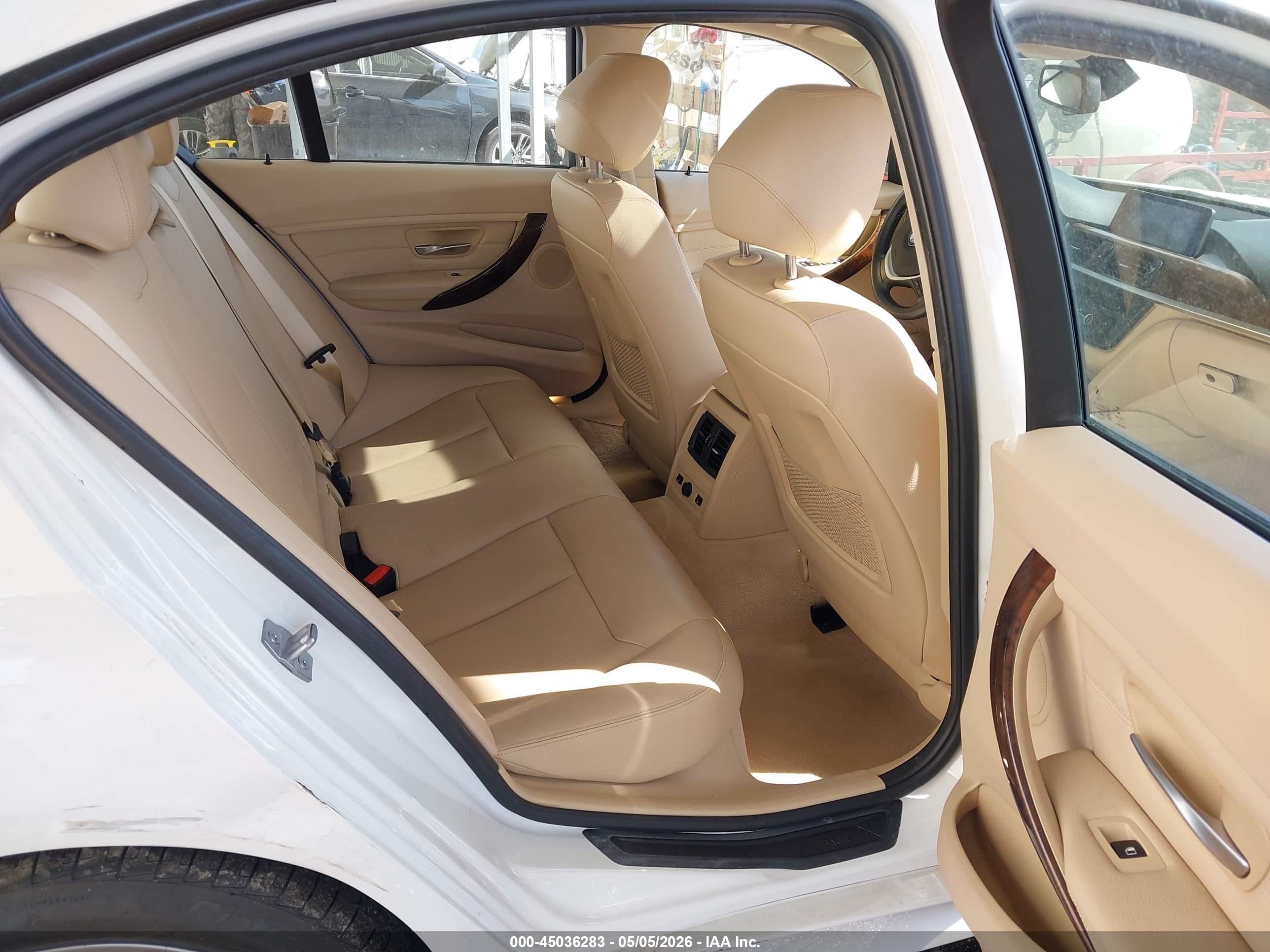 2015 Bmw 328i Xdrive White vin: WBA3B5G56FNS14232