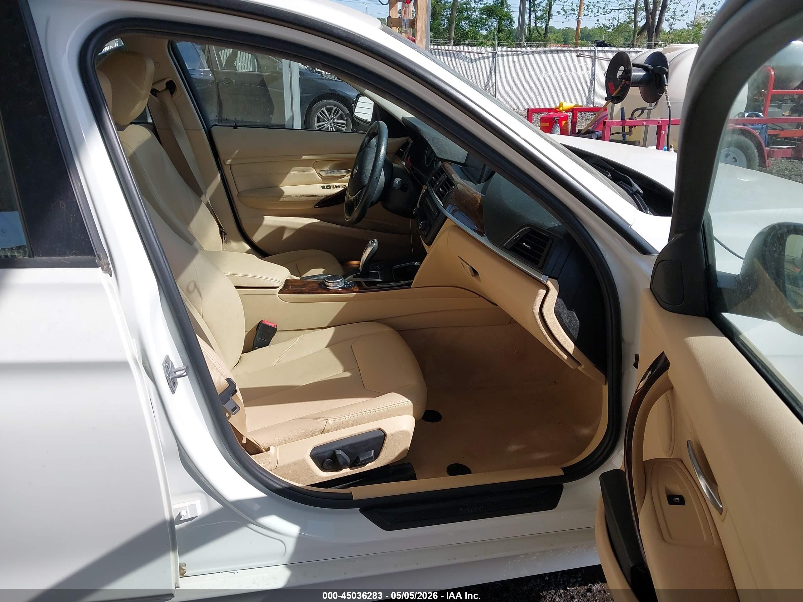 2015 Bmw 328i Xdrive White vin: WBA3B5G56FNS14232
