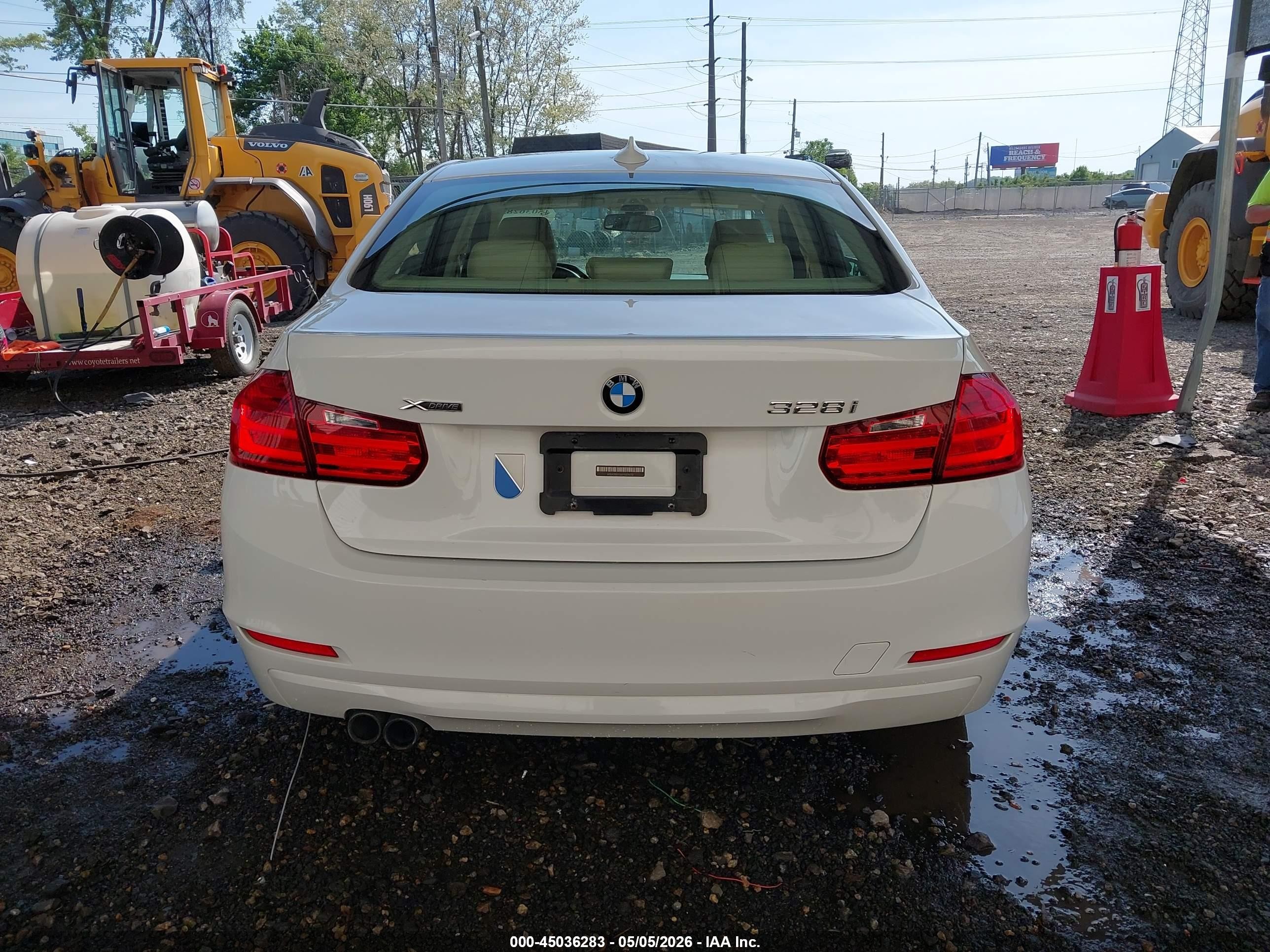 2015 Bmw 328i Xdrive White vin: WBA3B5G56FNS14232