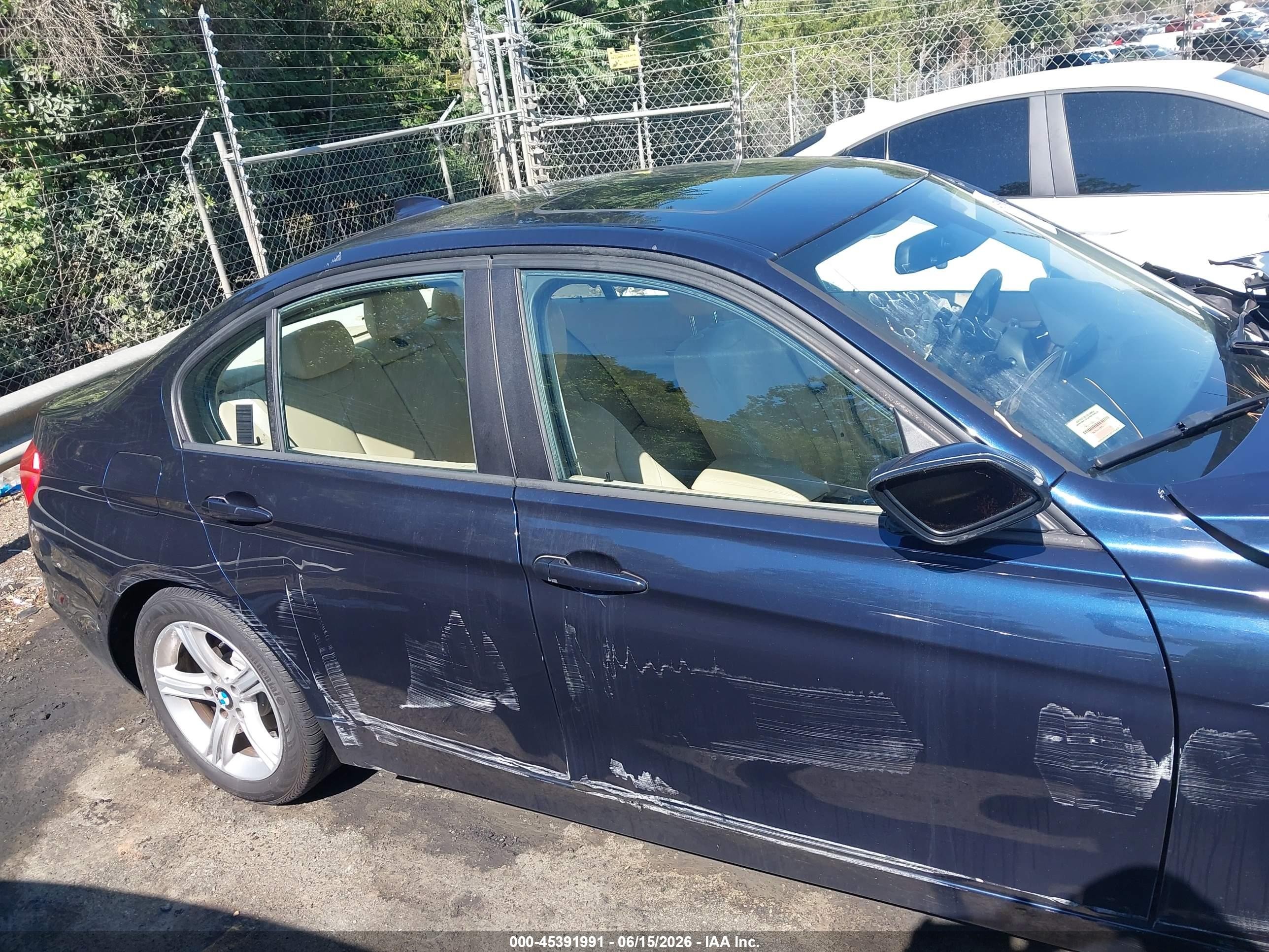 2013 Bmw 328i Xdrive Blue vin: WBA3B5G57DNS02894