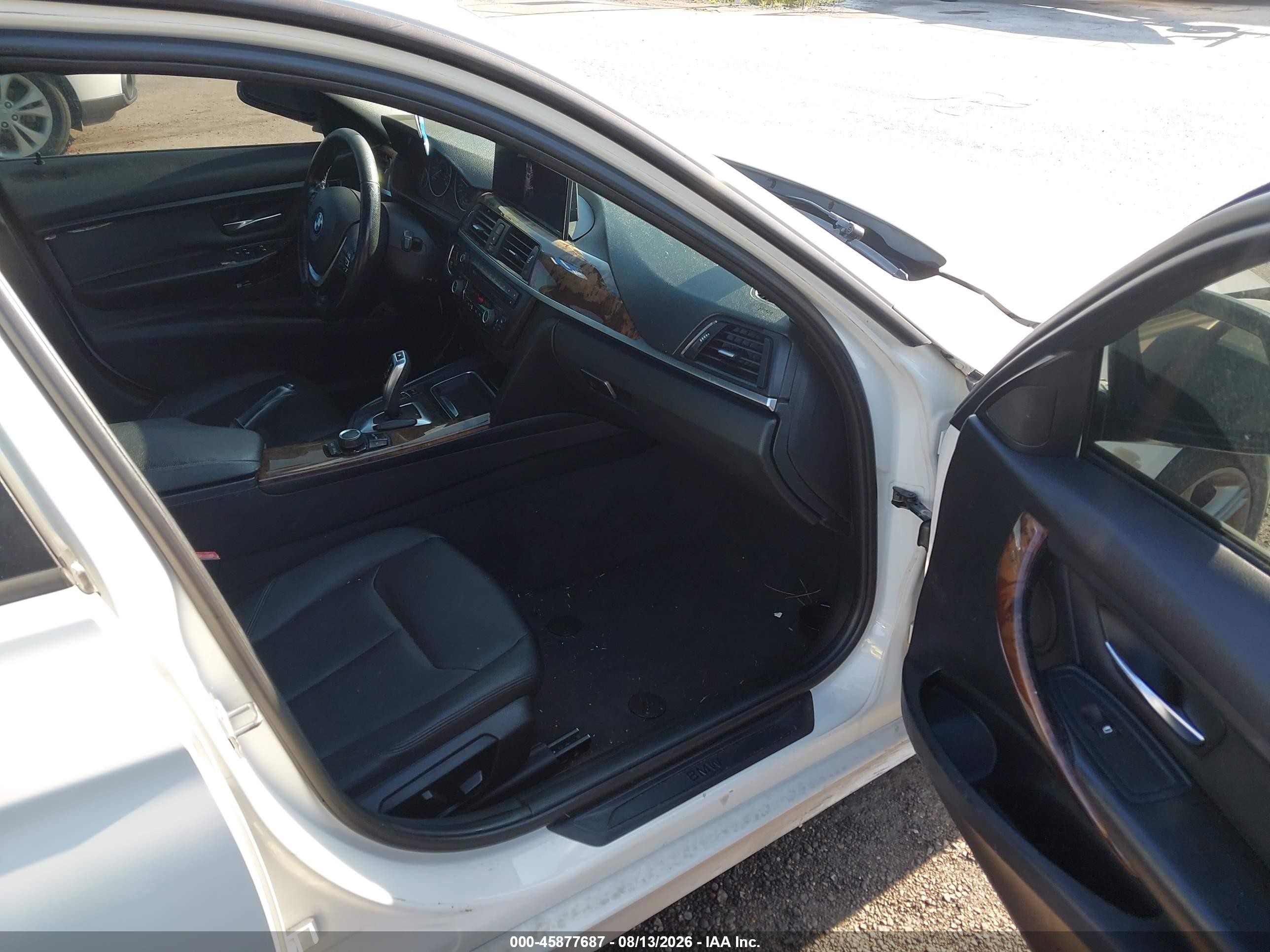 2014 Bmw 328i Xdrive White vin: WBA3B5G57ENS08762