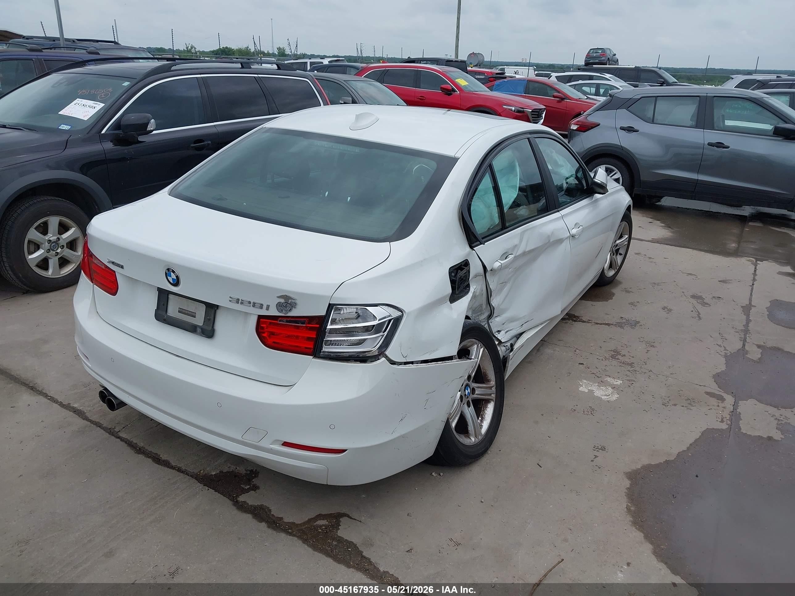 2015 Bmw 328i Xdrive White vin: WBA3B5G57FNS16569