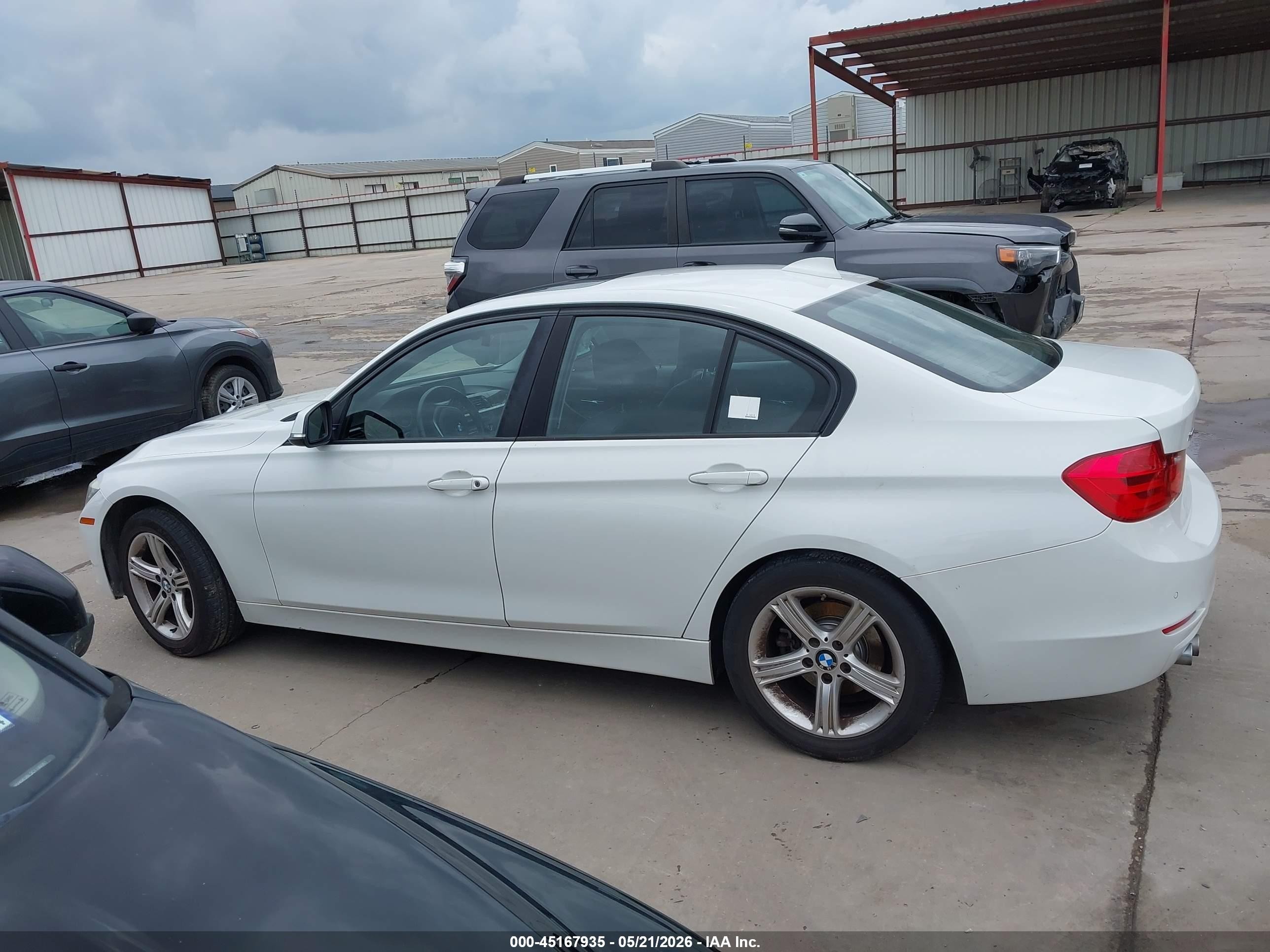 2015 Bmw 328i Xdrive White vin: WBA3B5G57FNS16569