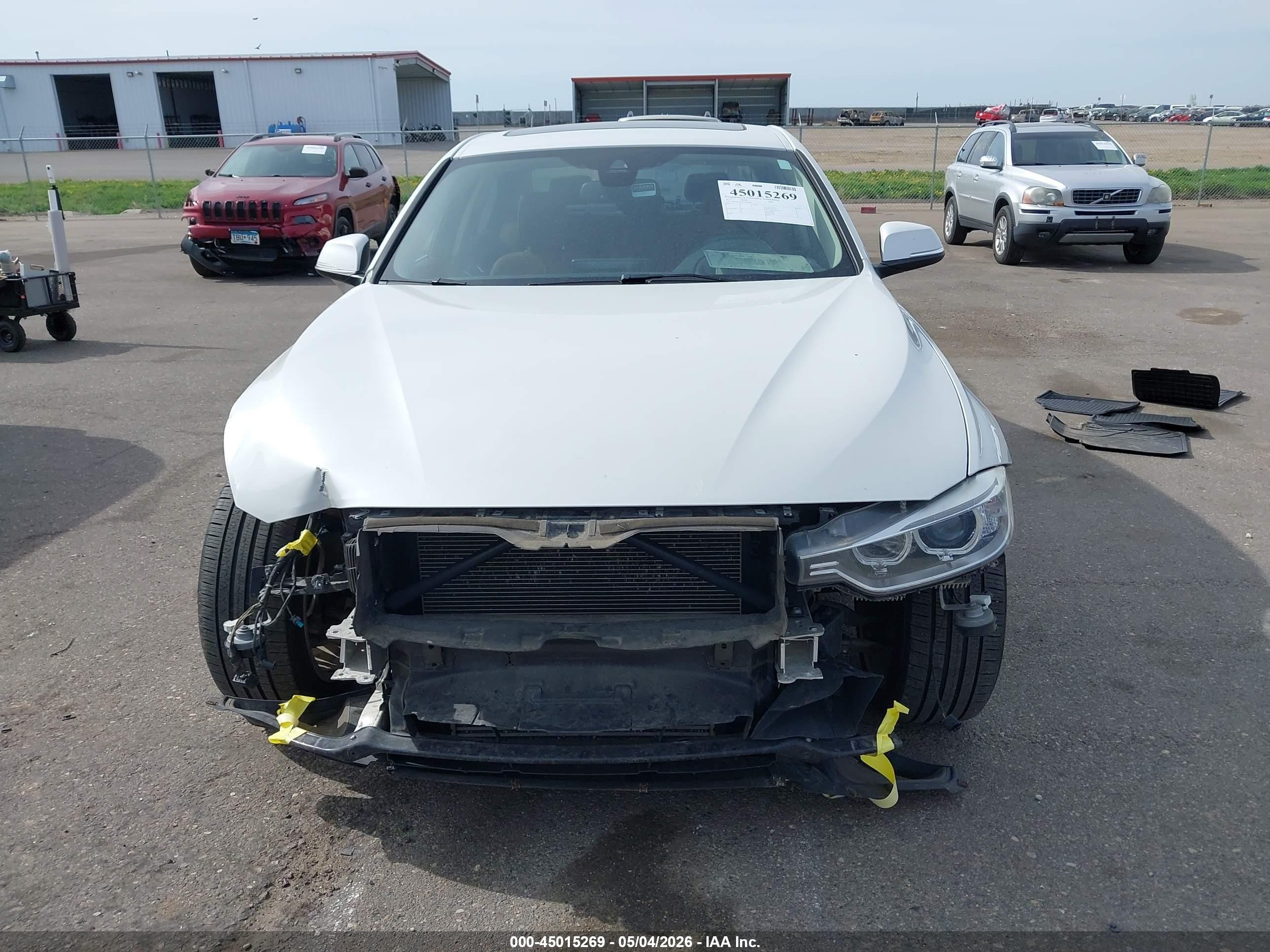2015 Bmw 328i Xdrive White vin: WBA3B5G58FNS12854