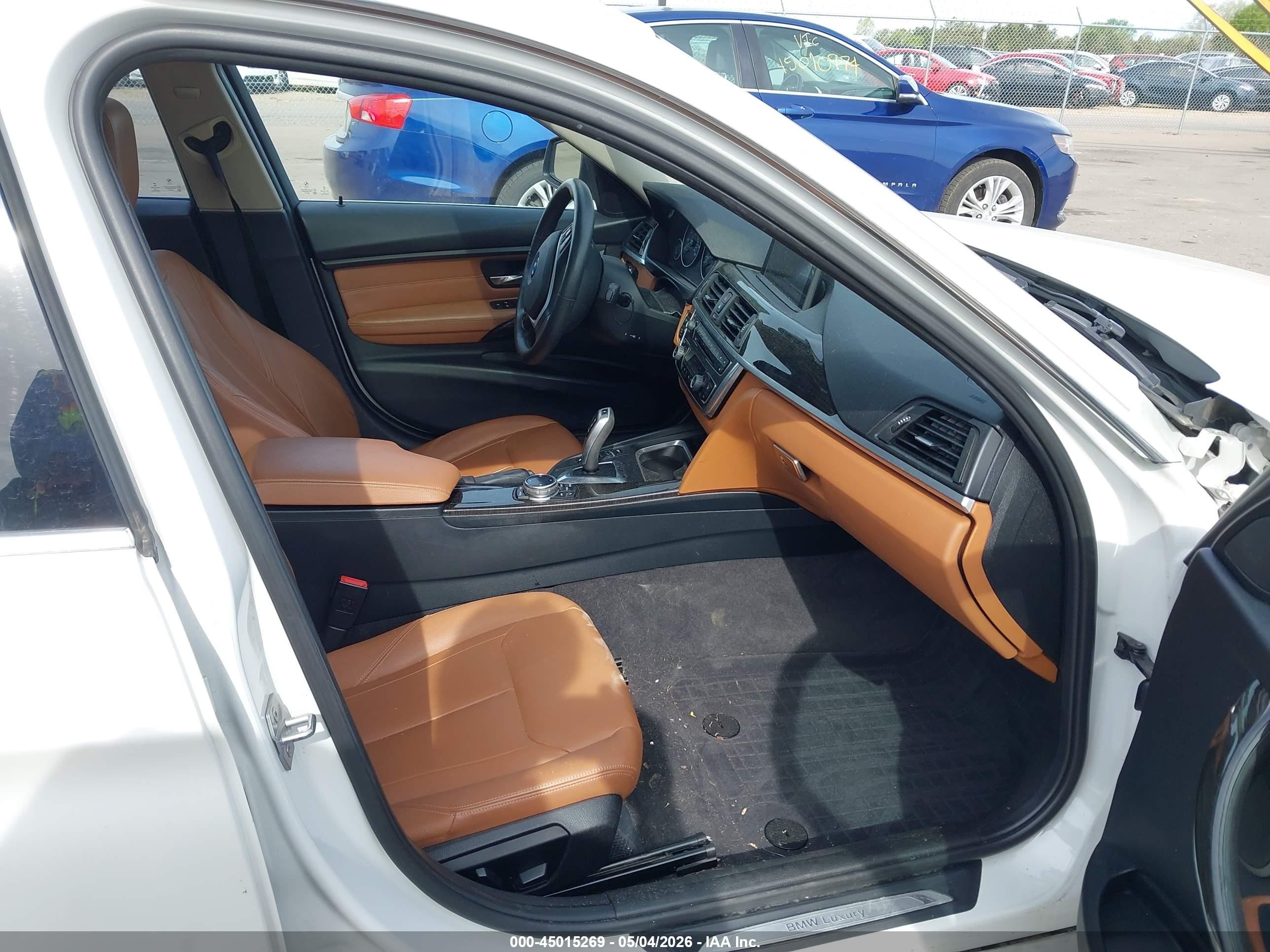 2015 Bmw 328i Xdrive White vin: WBA3B5G58FNS12854
