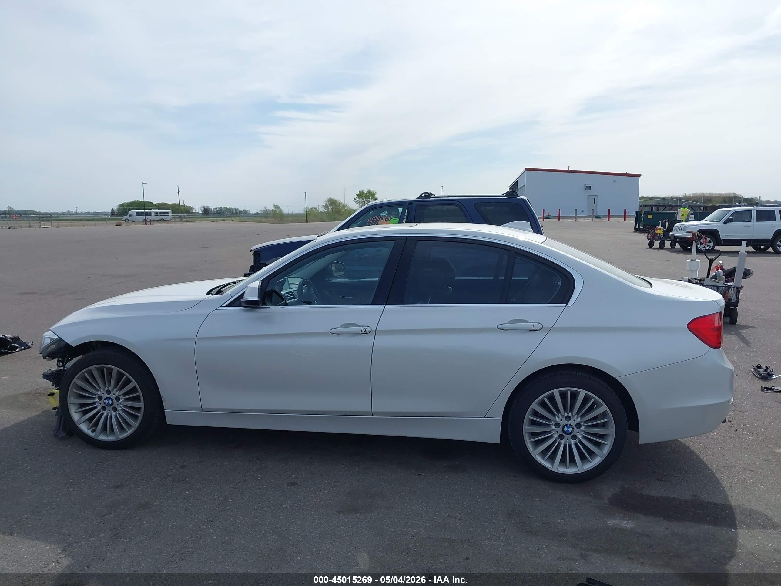 2015 Bmw 328i Xdrive White vin: WBA3B5G58FNS12854