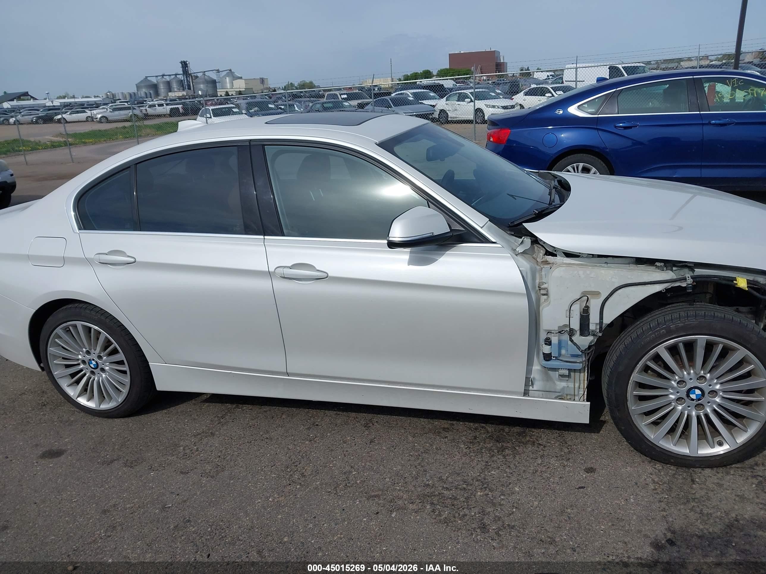 2015 Bmw 328i Xdrive White vin: WBA3B5G58FNS12854