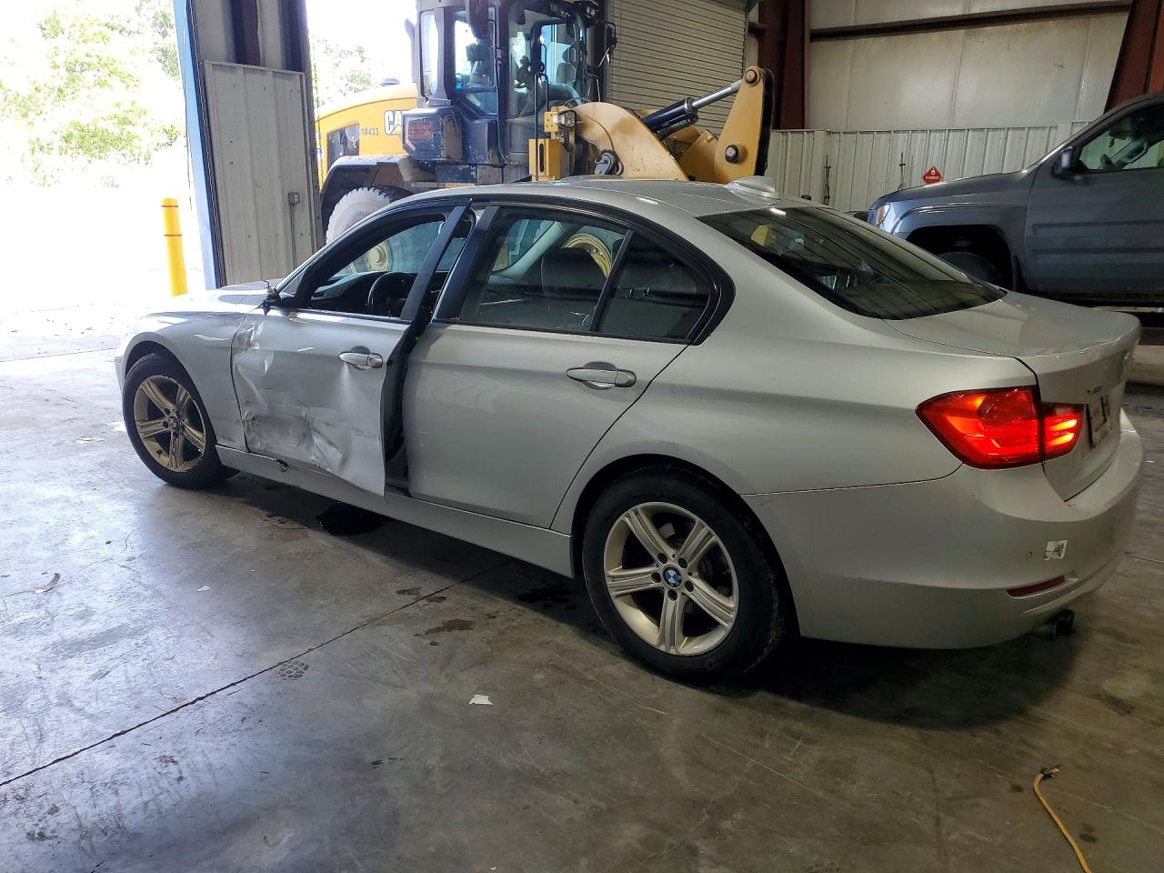 2015 Bmw 328 Xi Sulev Silver vin: WBA3B5G58FNS19870