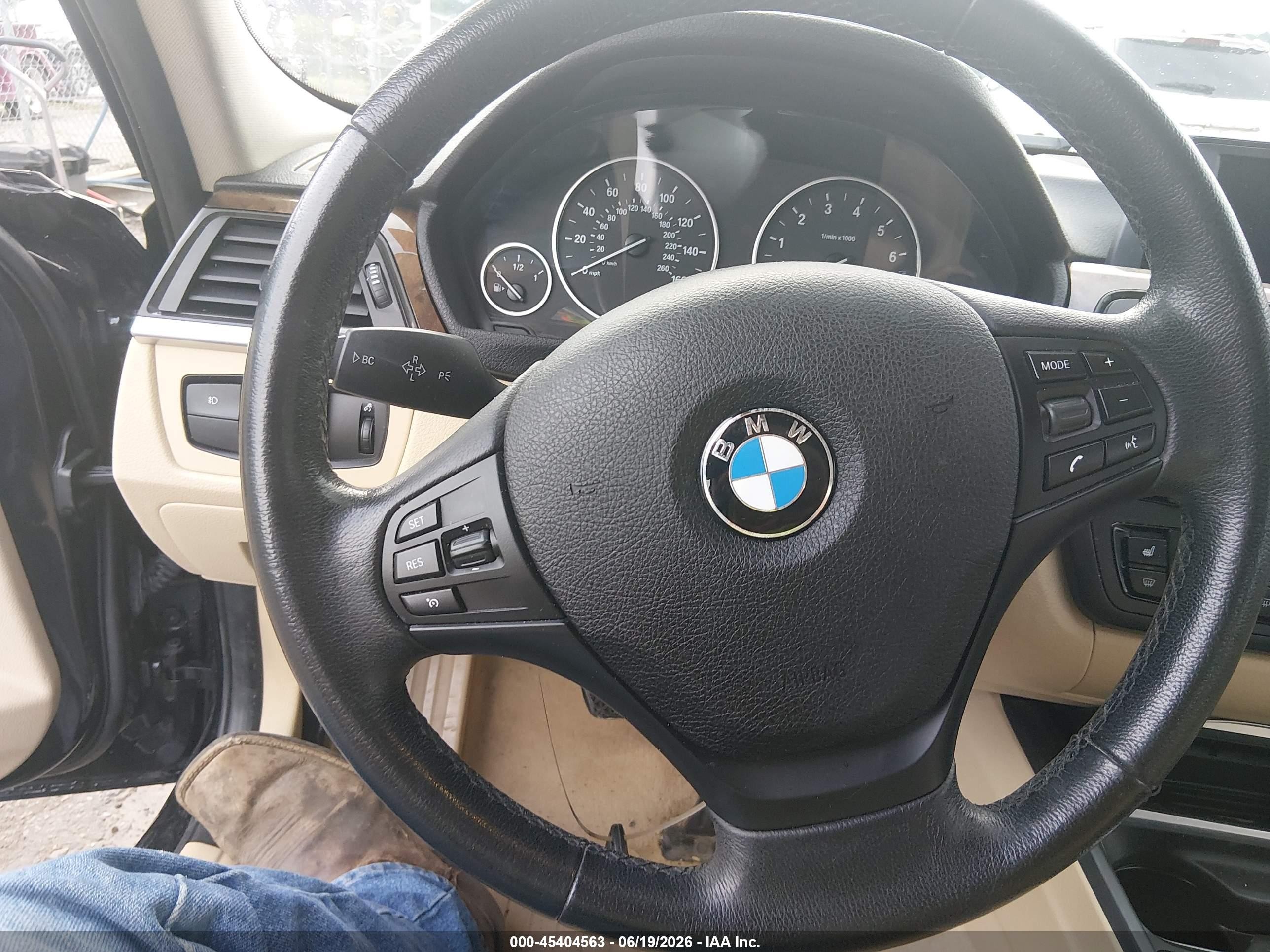 2013 Bmw 328i Xdrive Черный vin: WBA3B5G59DNS03948