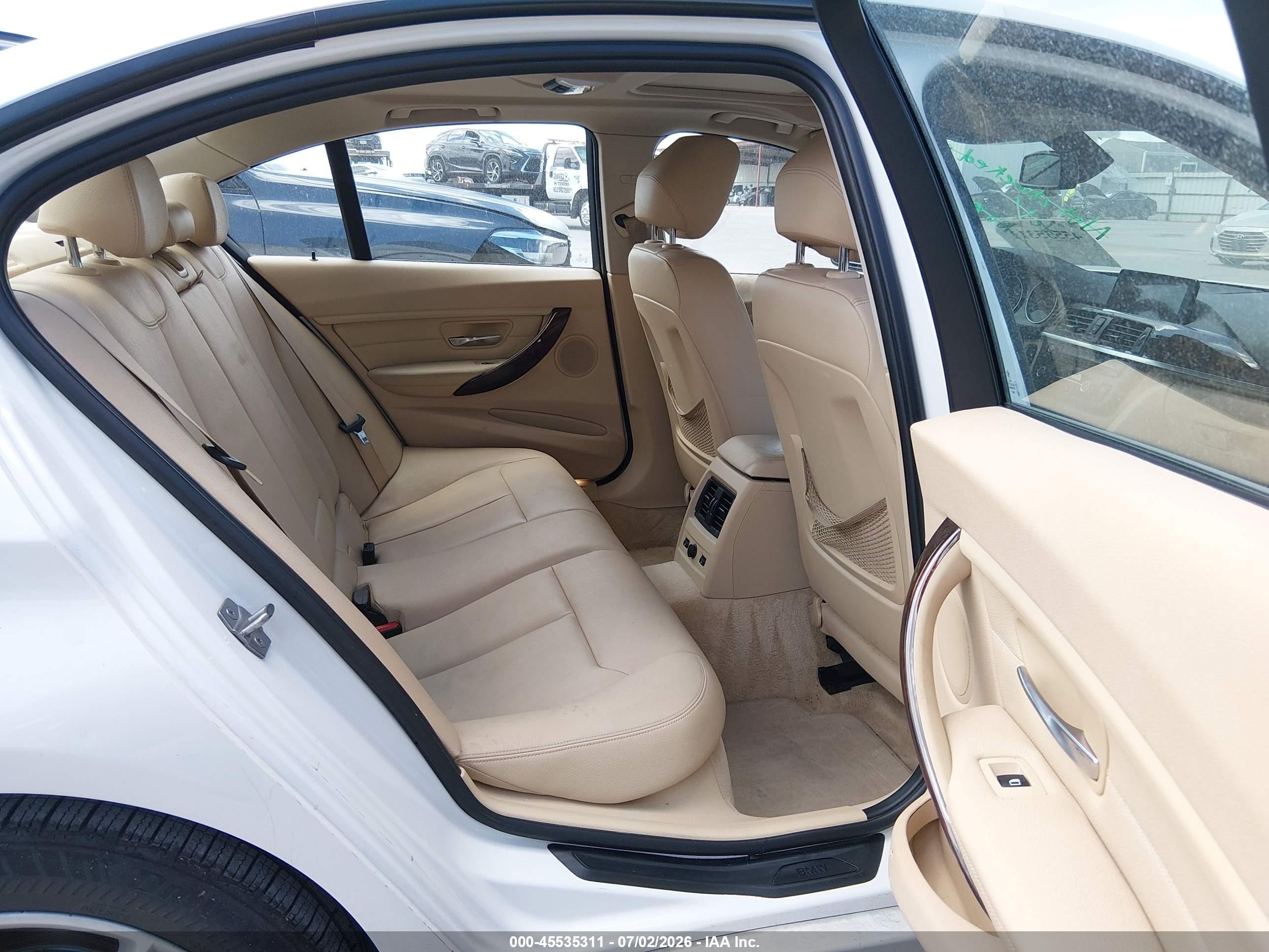 2014 Bmw 328i Xdrive White vin: WBA3B5G59ENS07922