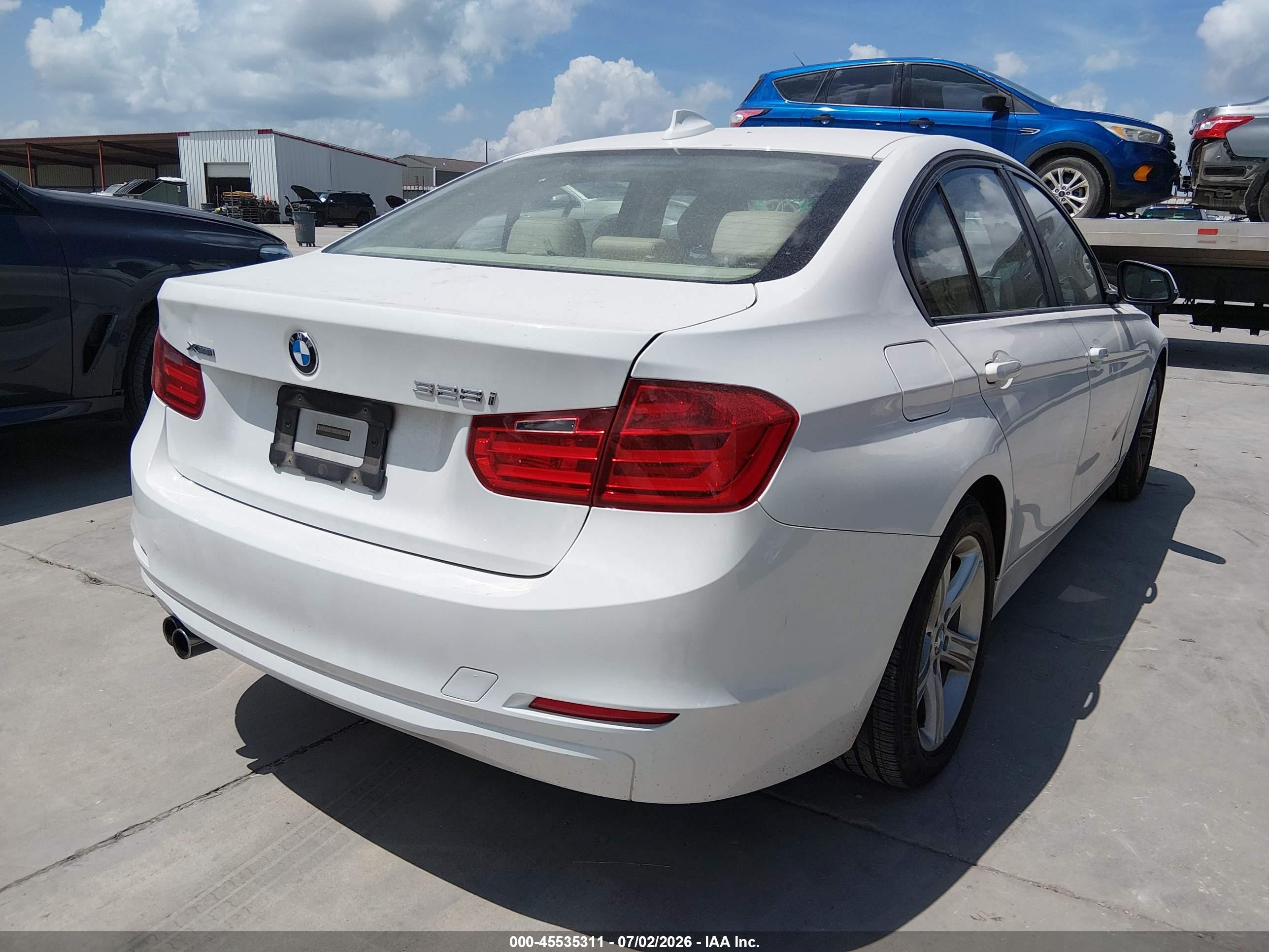 2014 Bmw 328i Xdrive White vin: WBA3B5G59ENS07922
