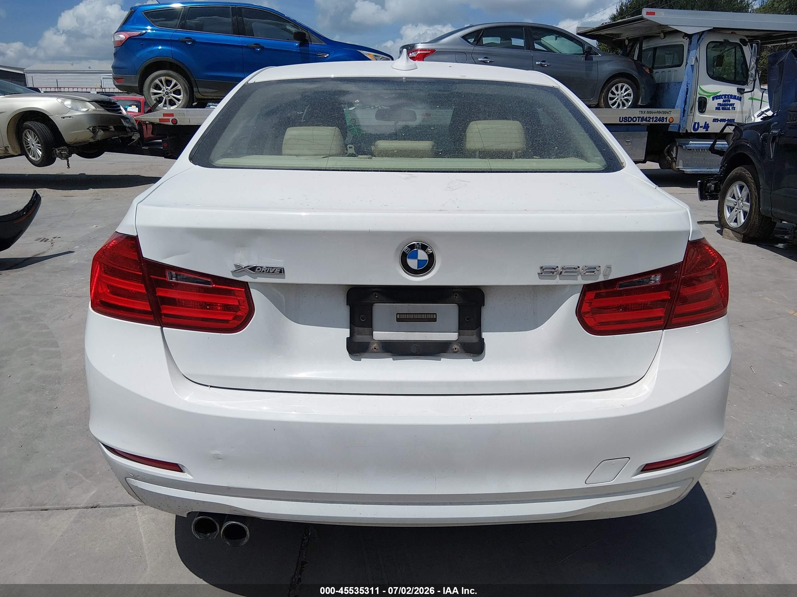 2014 Bmw 328i Xdrive White vin: WBA3B5G59ENS07922