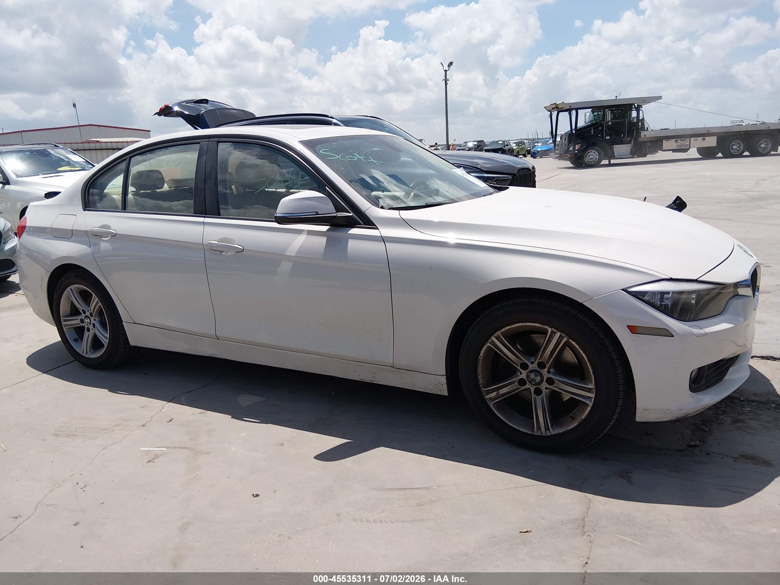 2014 Bmw 328i Xdrive White vin: WBA3B5G59ENS07922