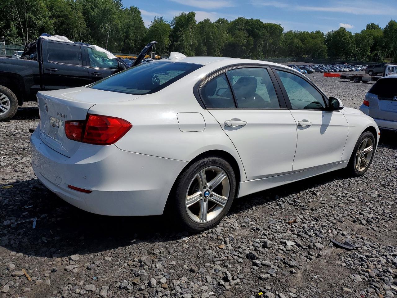 2015 Bmw 328 Xi Sulev White vin: WBA3B5G59FNS18422