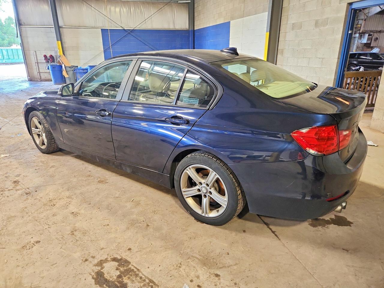 2015 Bmw 328 Xi Sulev Синий vin: WBA3B5G59FNS19828