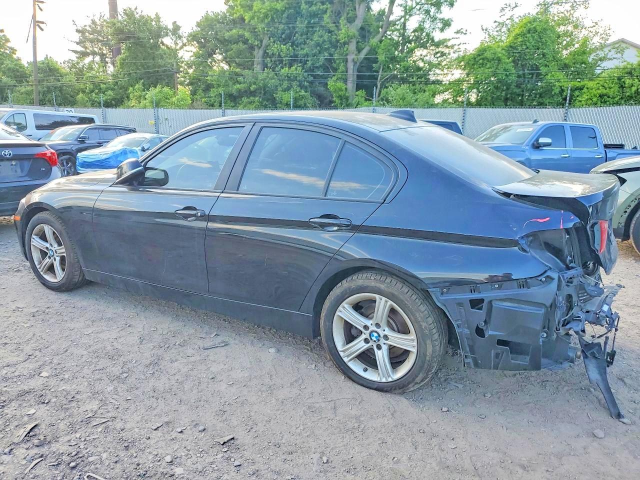 2013 Bmw 328 Xi Sulev Black vin: WBA3B5G5XDNS02873