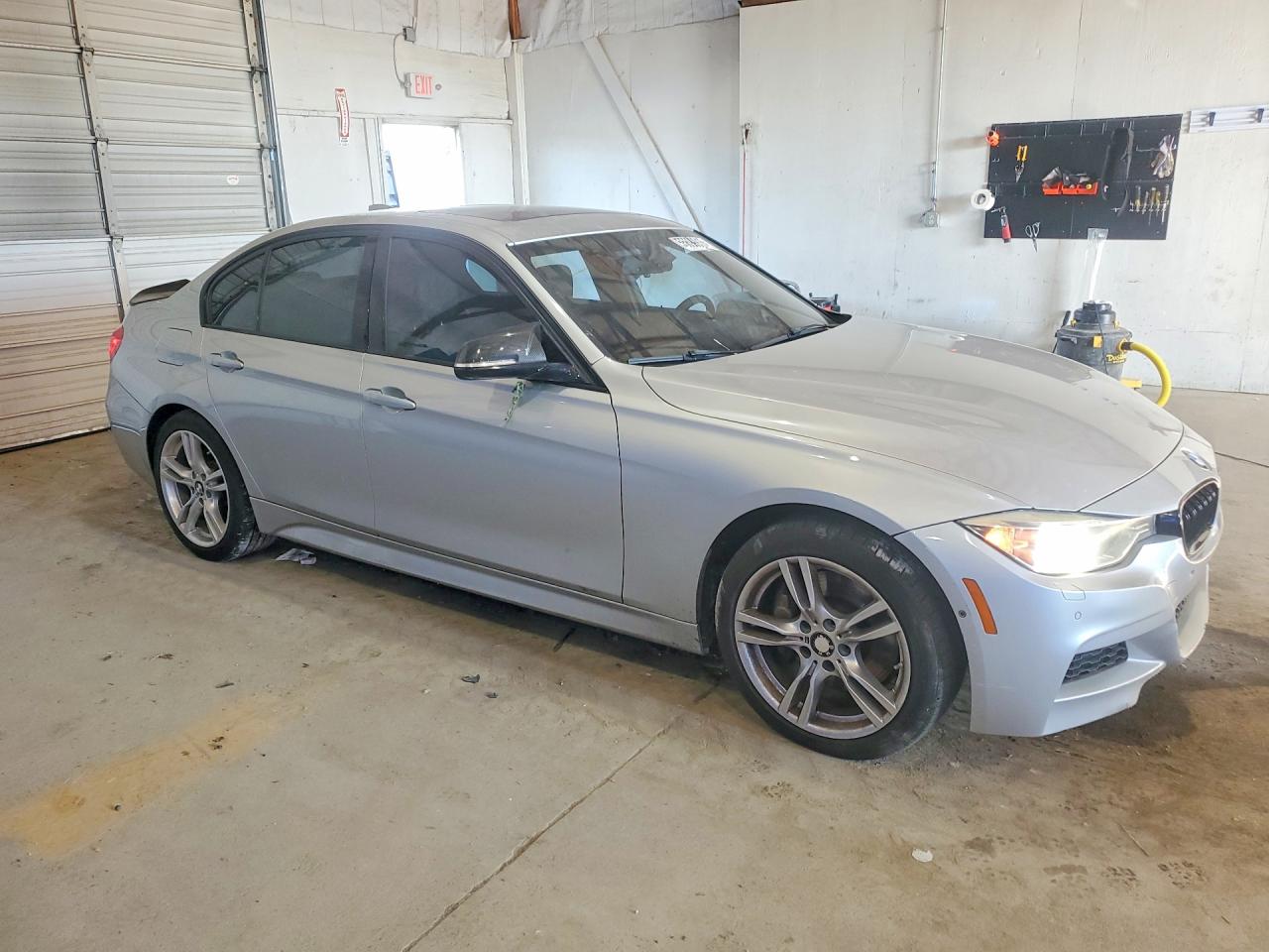 2013 Bmw 335 Xi Silver vin: WBA3B9C52DF140991