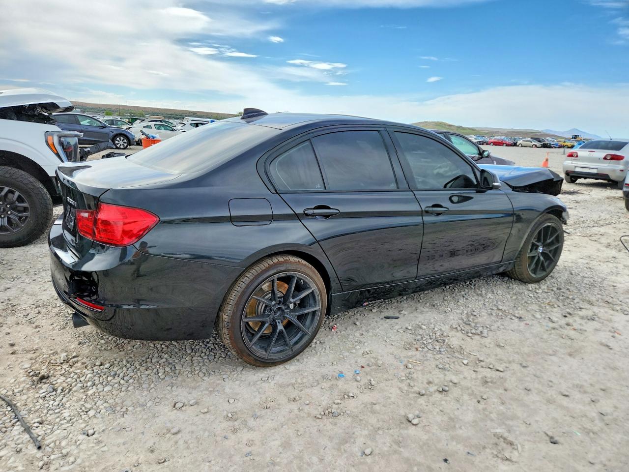 2014 Bmw 335 Xi Black vin: WBA3B9C52EP459111