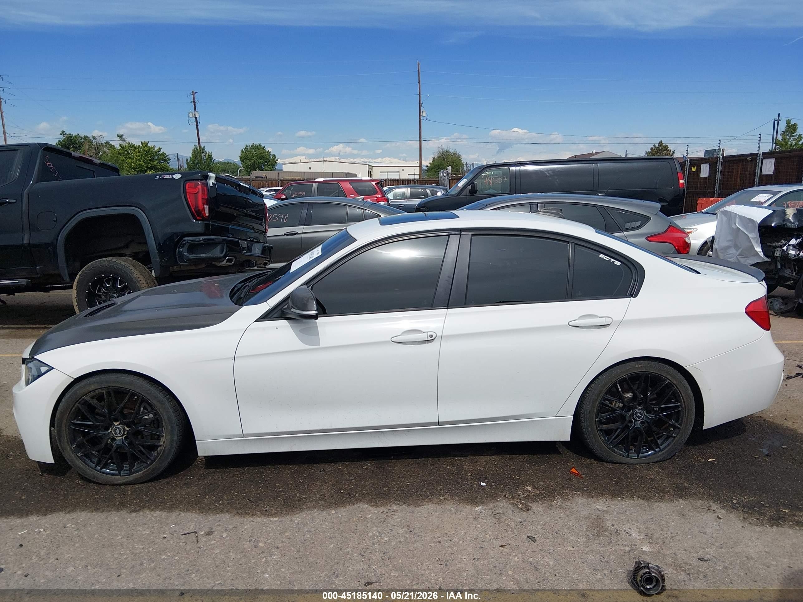 2013 Bmw 335i Xdrive White vin: WBA3B9C57DJ437400