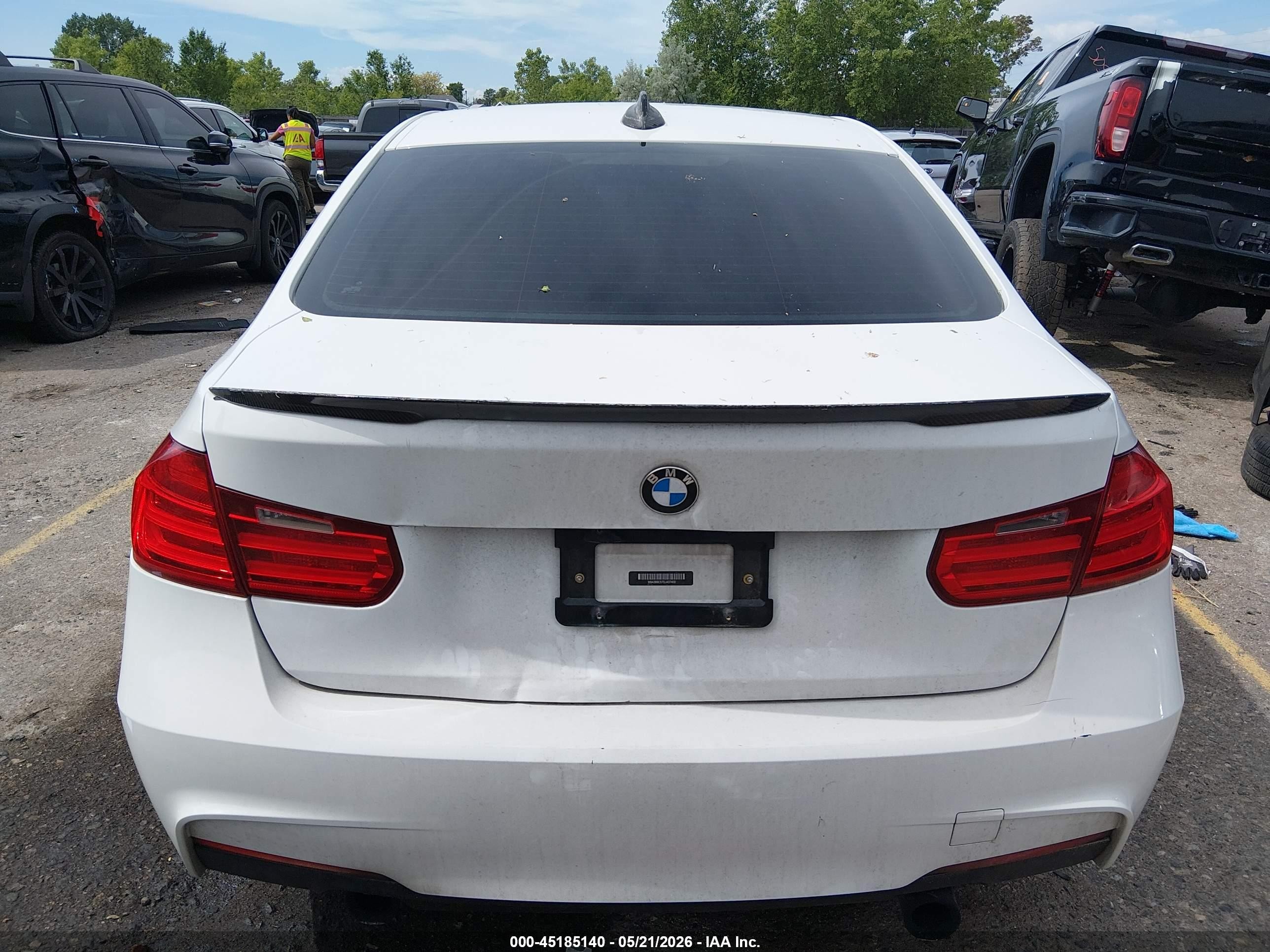 2013 Bmw 335i Xdrive White vin: WBA3B9C57DJ437400