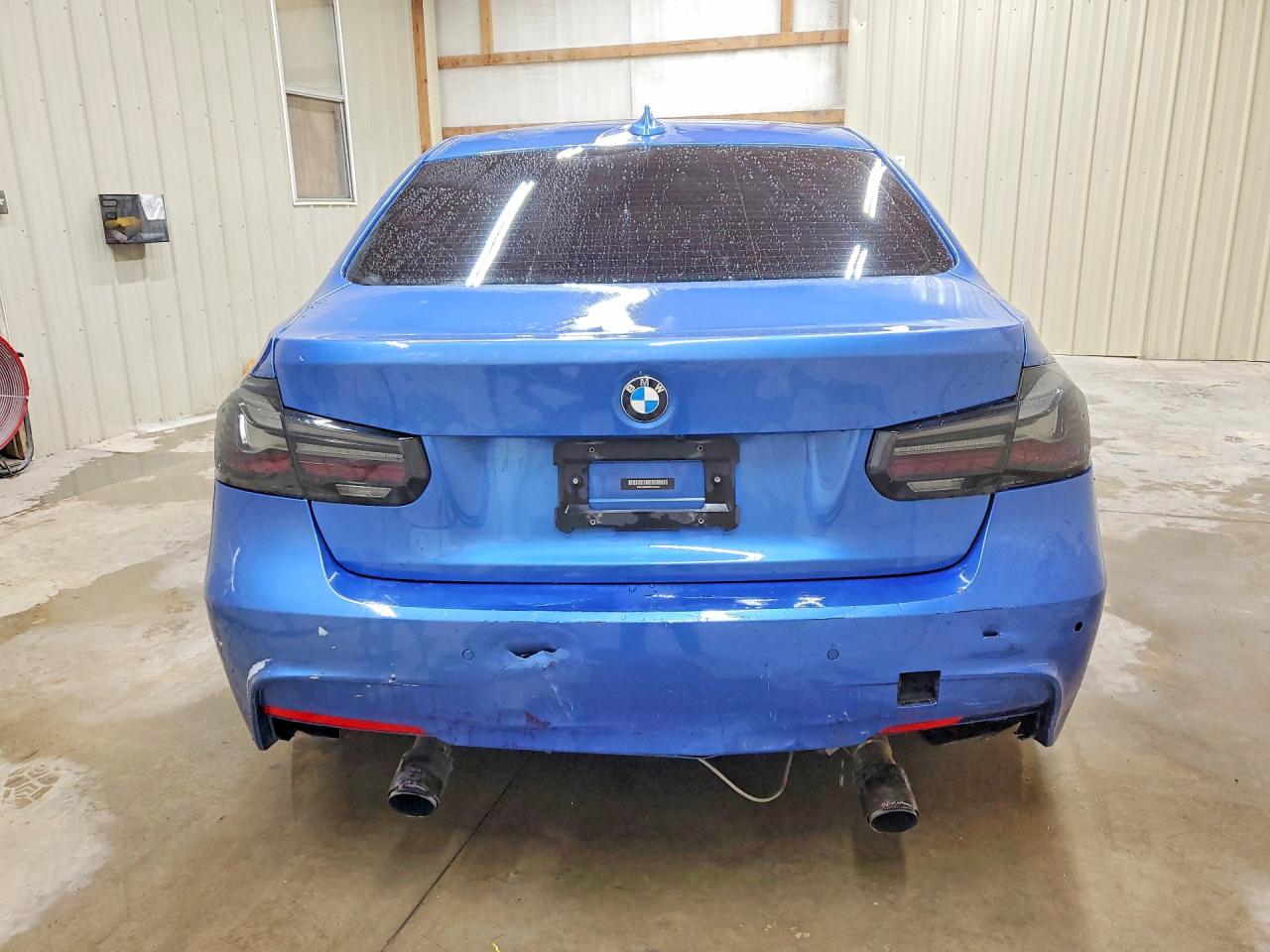 2013 Bmw 335 Xi Blue vin: WBA3B9C59DF585664