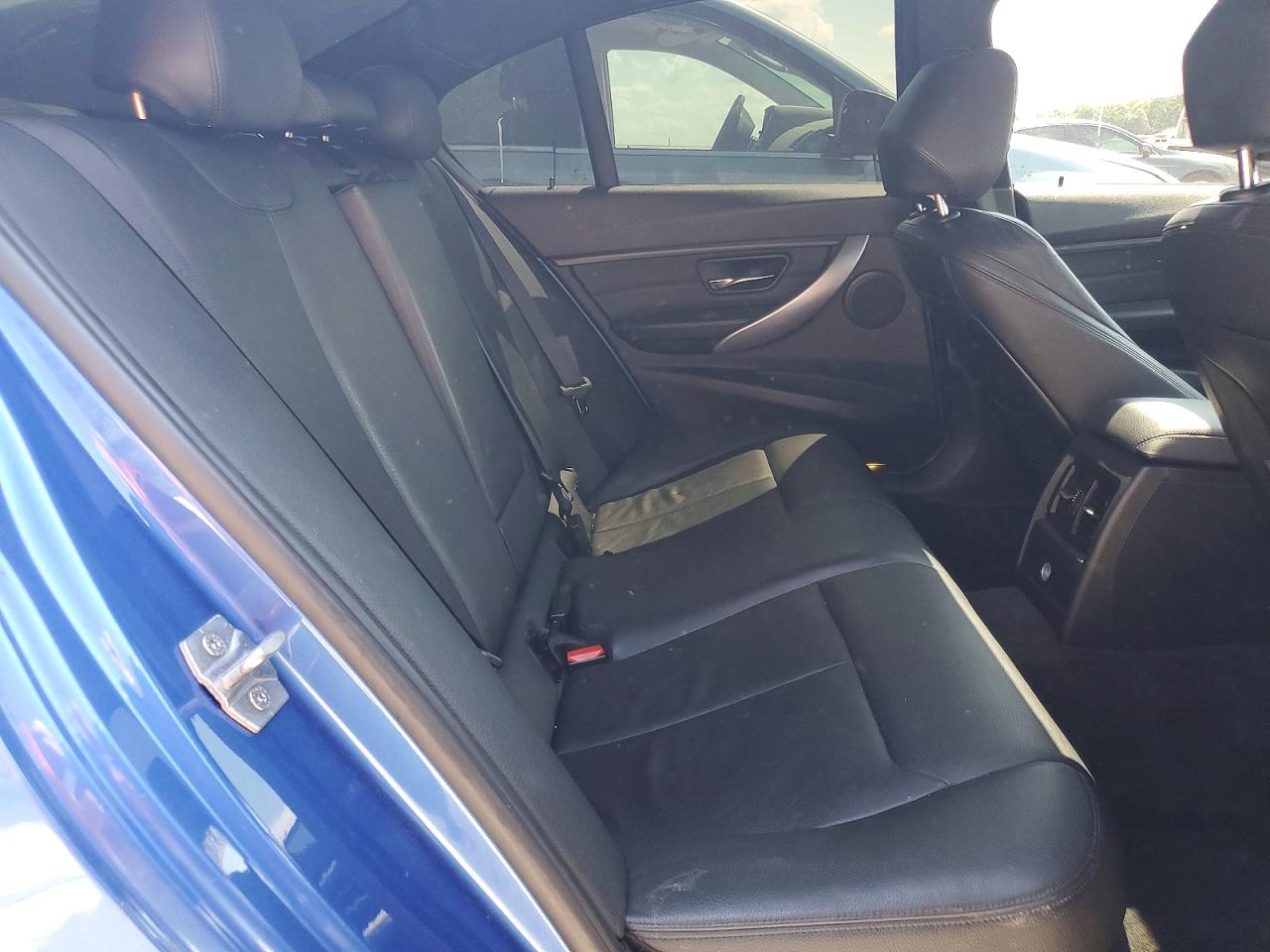 2013 Bmw 335 Xi Blue vin: WBA3B9C59DF585664
