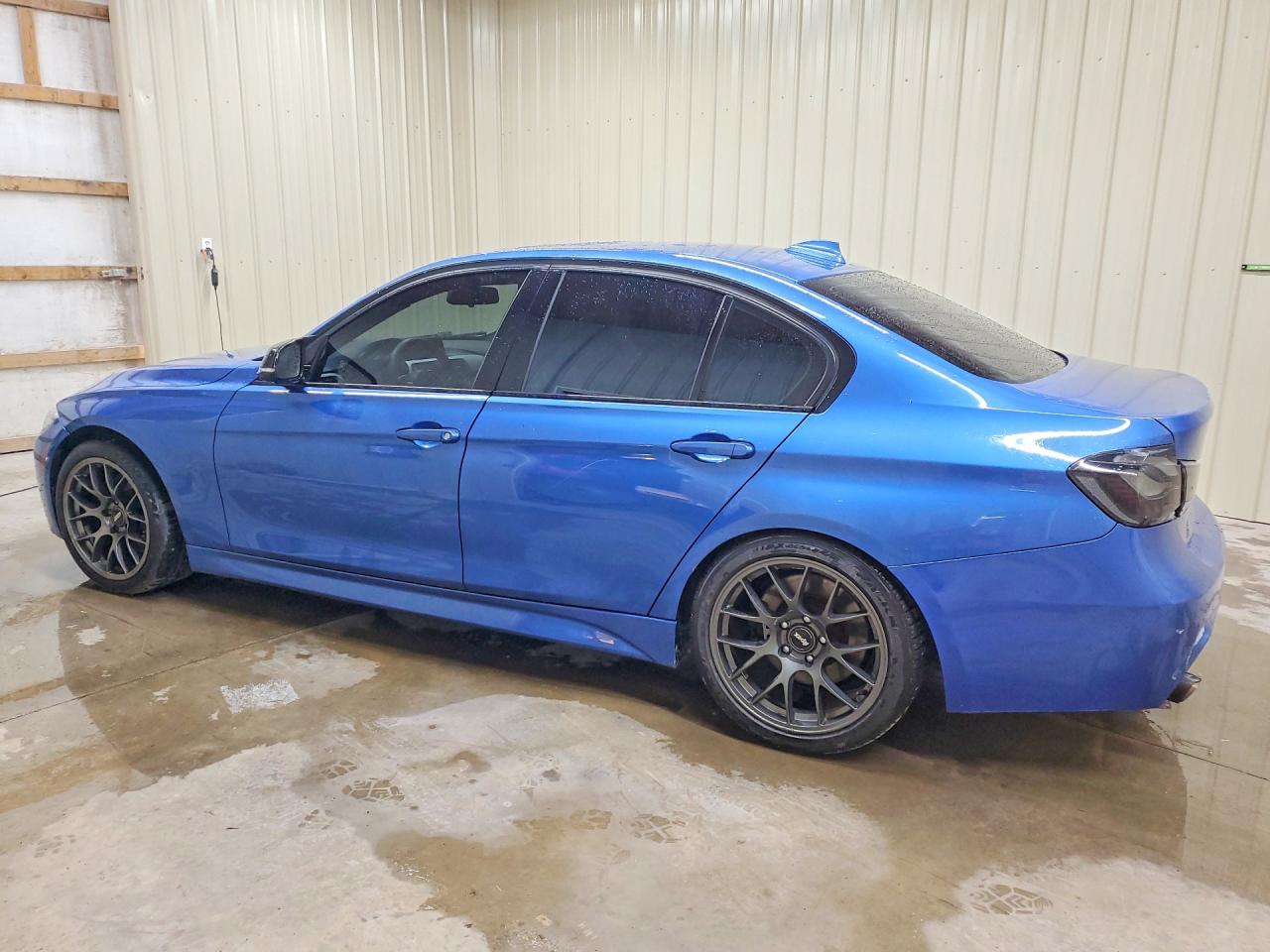 2013 Bmw 335 Xi Blue vin: WBA3B9C59DF585664