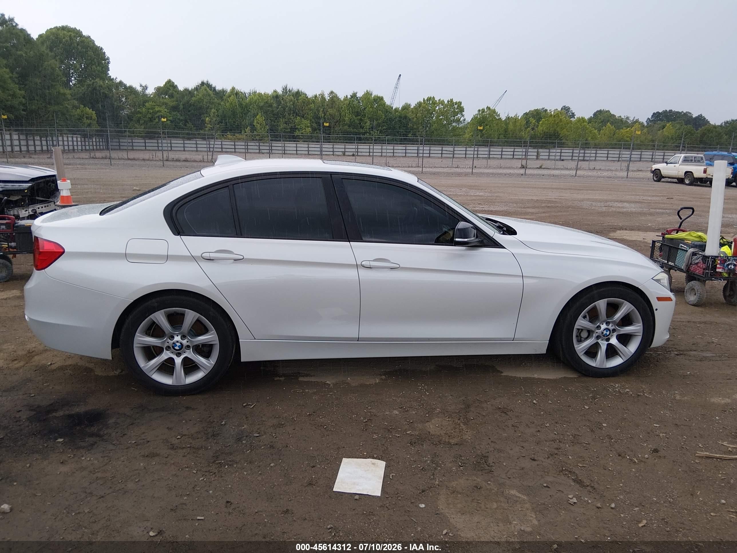 2013 Bmw 335i Xdrive Белый vin: WBA3B9C5XDJ898915