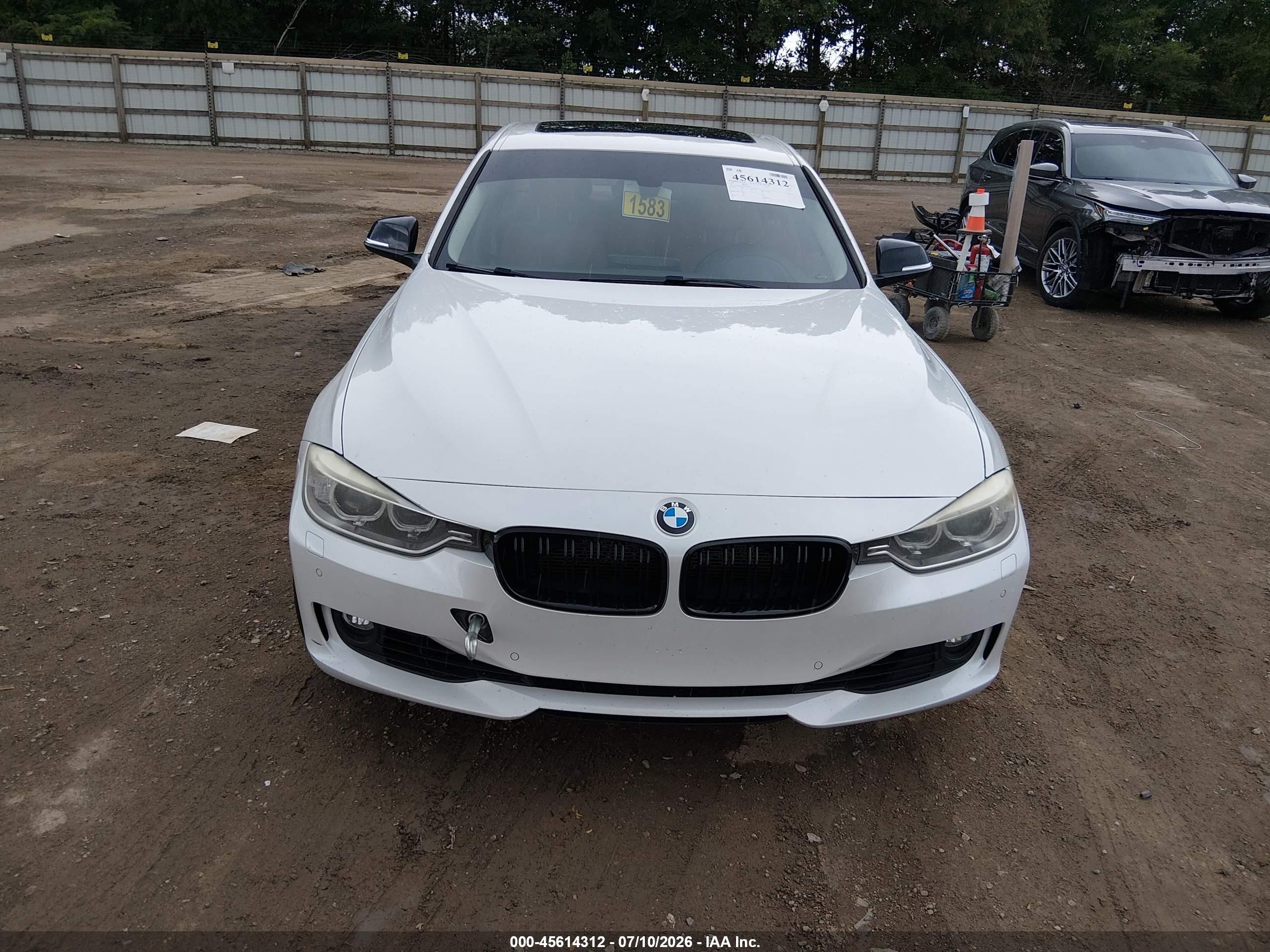 2013 Bmw 335i Xdrive Белый vin: WBA3B9C5XDJ898915