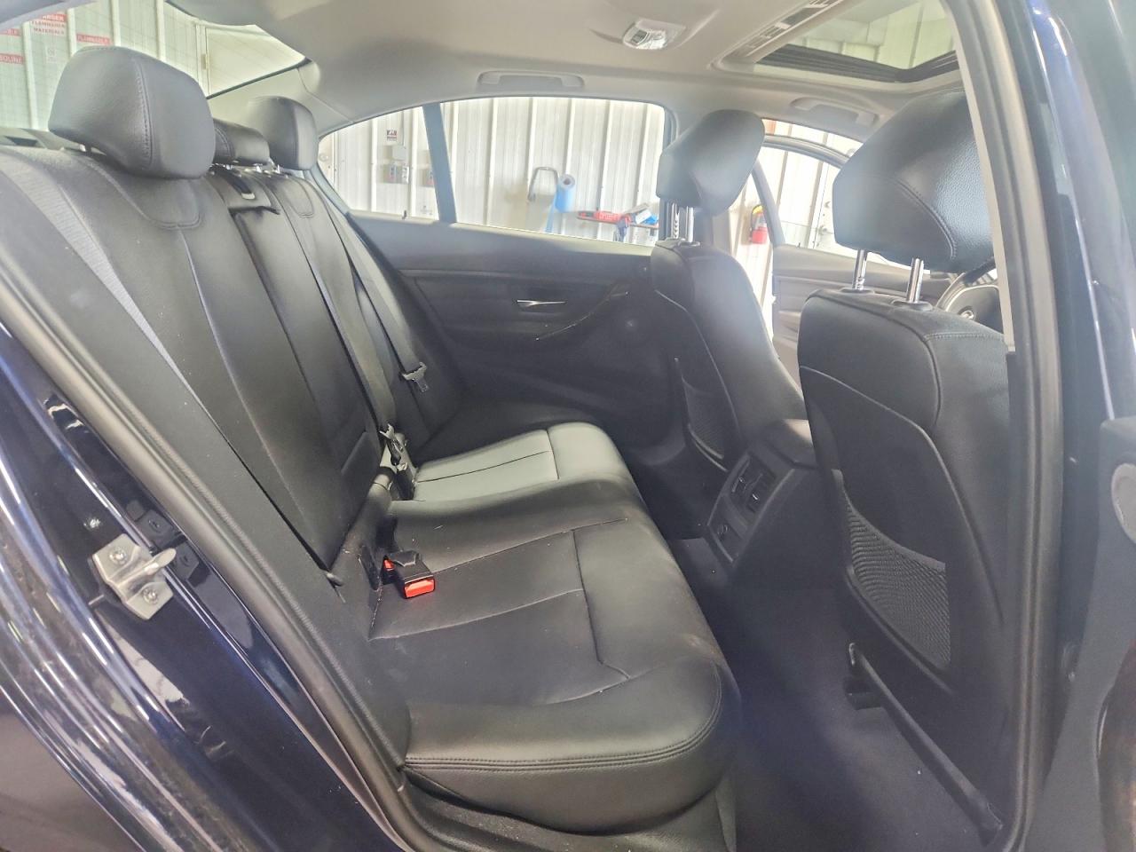 2015 Bmw 335 Xi Синий vin: WBA3B9G51FNR99184