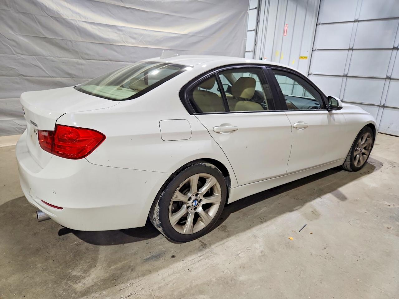 2014 Bmw 335 Xi White vin: WBA3B9G53ENR90291