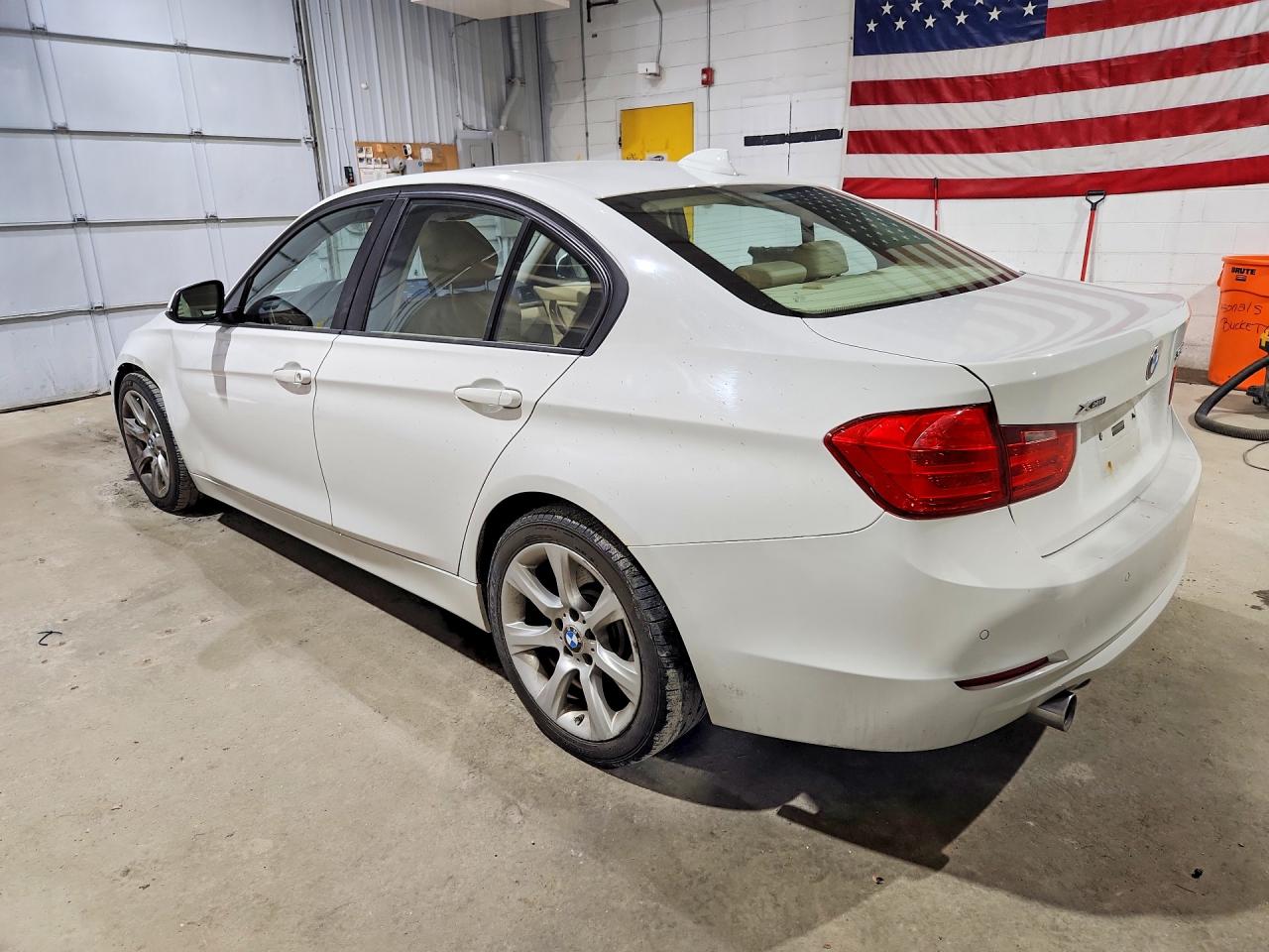 2014 Bmw 335 Xi White vin: WBA3B9G53ENR90291