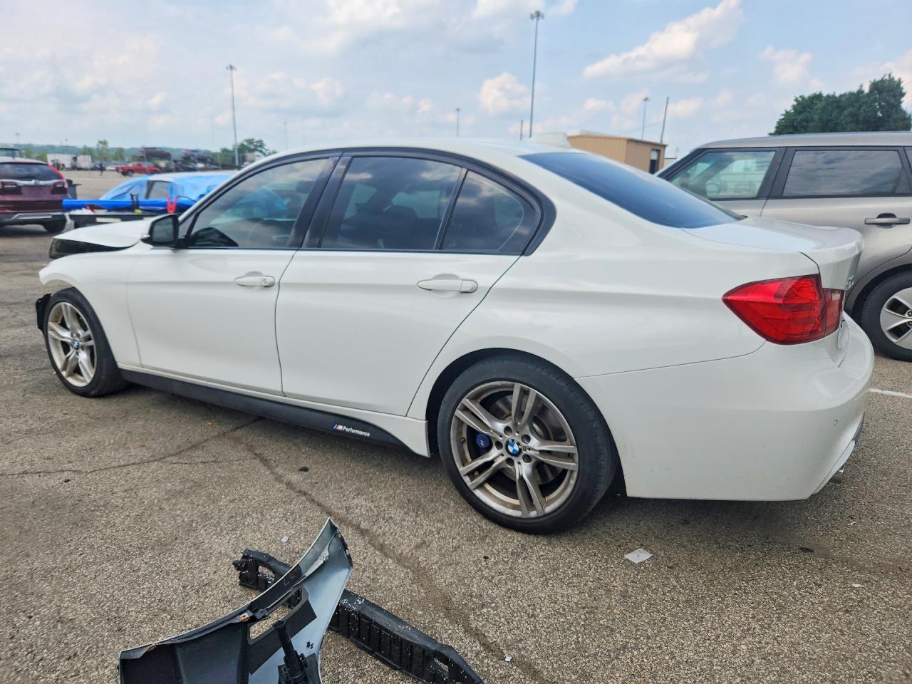 2014 Bmw 335 Xi White vin: WBA3B9G53ENR92638