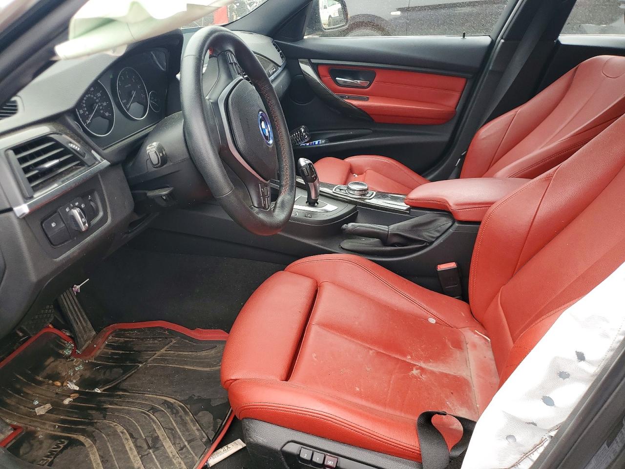 2015 Bmw 335 Xi Серый vin: WBA3B9G53FNR93435