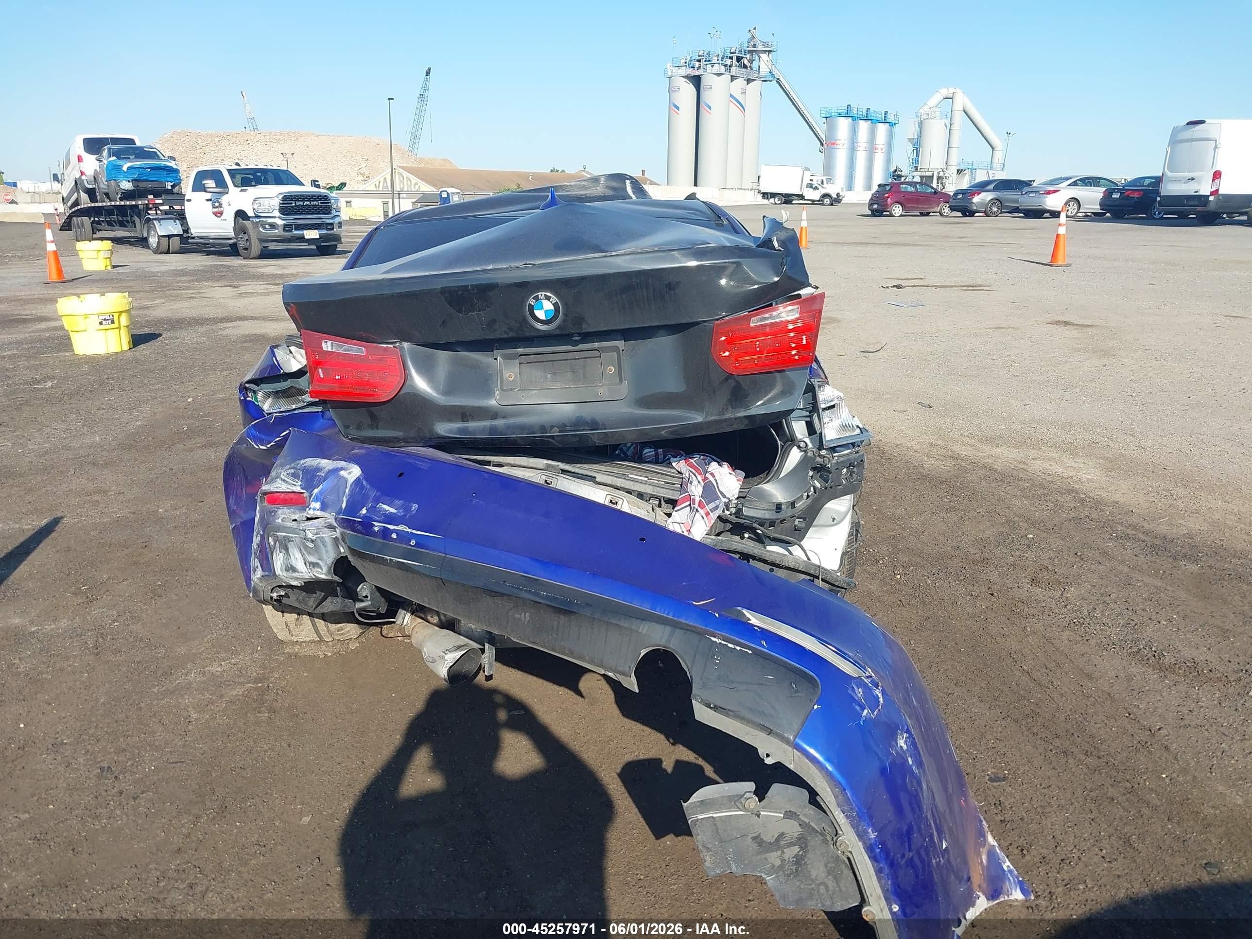 2014 Bmw 335i Xdrive Blue vin: WBA3B9G54ENR91143