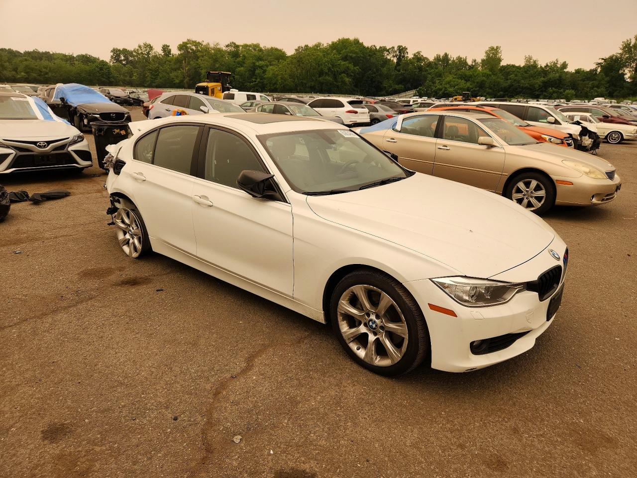 2015 Bmw 335 Xi White vin: WBA3B9G55FNR93954