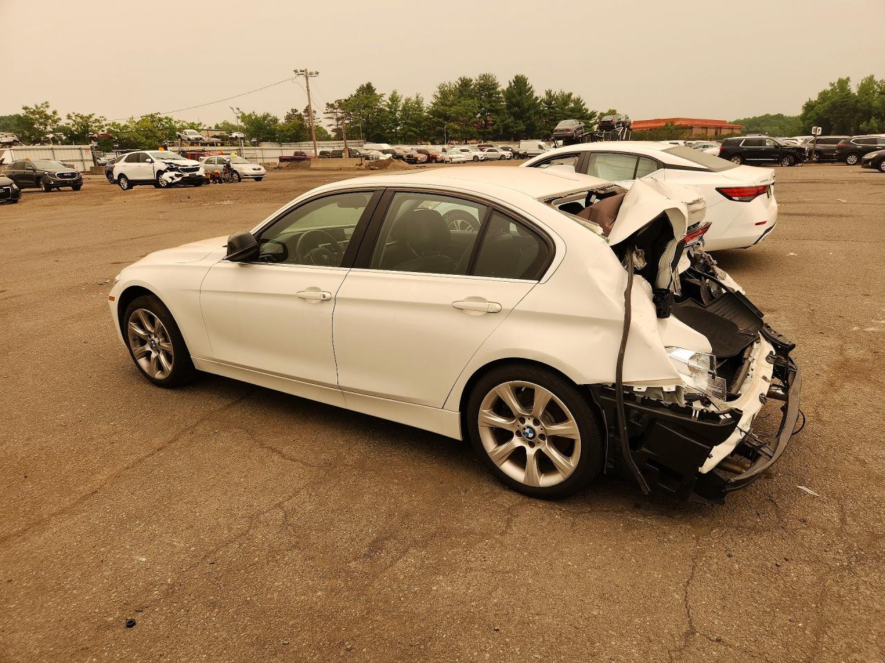 2015 Bmw 335 Xi White vin: WBA3B9G55FNR93954