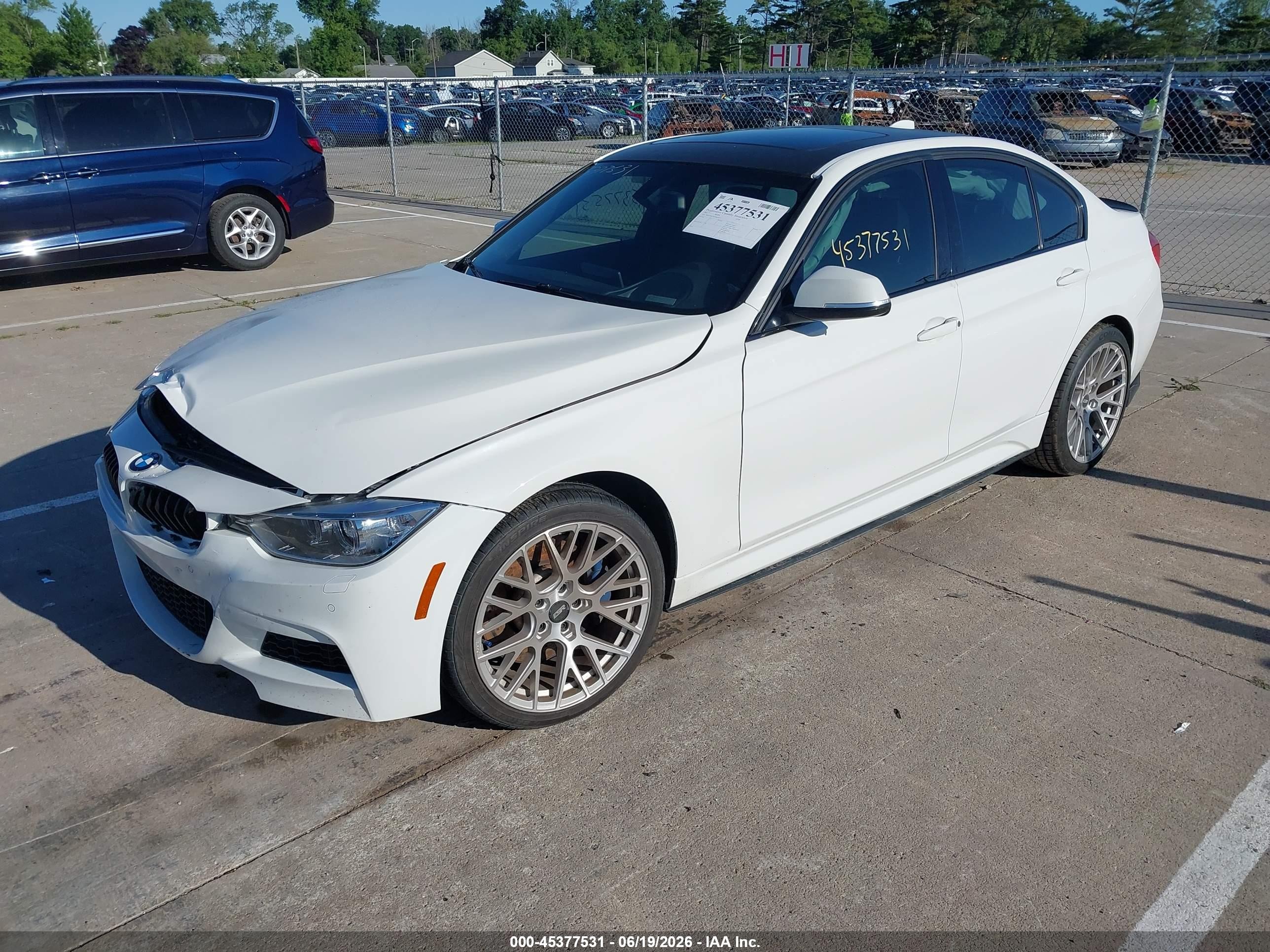 2015 Bmw 335i Xdrive White vin: WBA3B9G58FNR92877