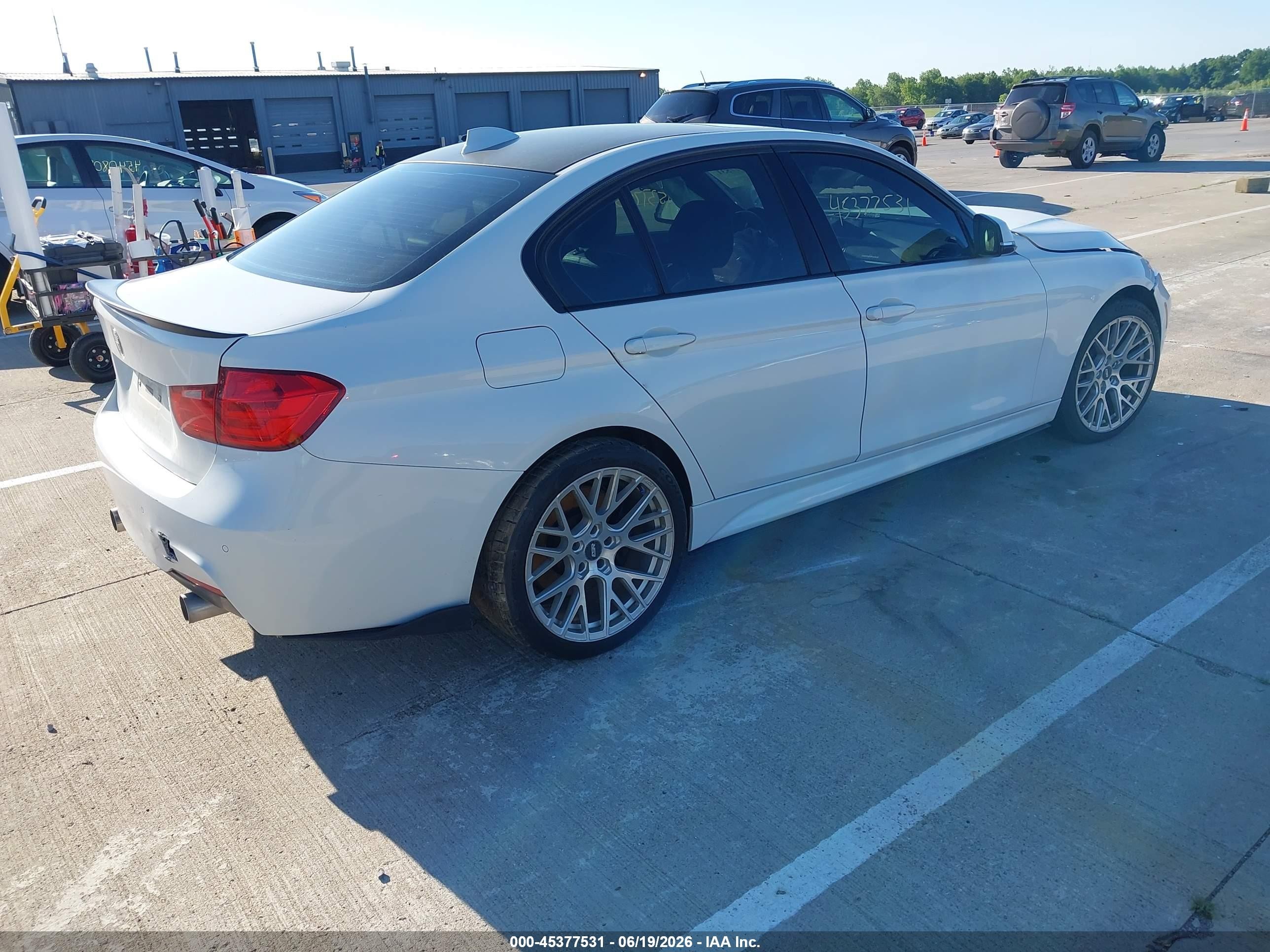 2015 Bmw 335i Xdrive White vin: WBA3B9G58FNR92877