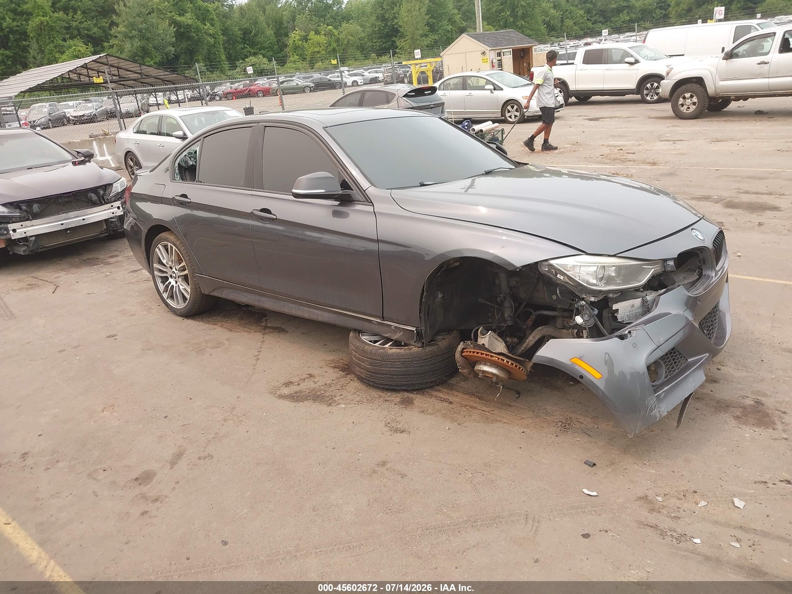 2015 Bmw 335i Xdrive Серый vin: WBA3B9G59FNR93410