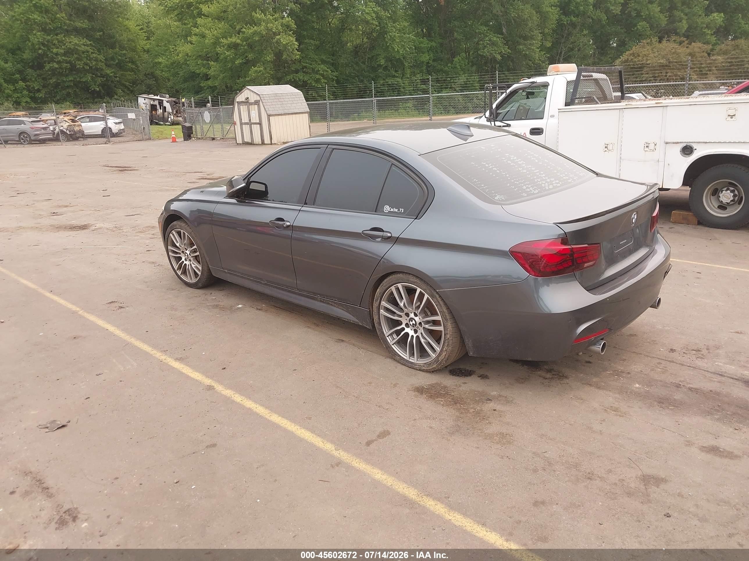 2015 Bmw 335i Xdrive Серый vin: WBA3B9G59FNR93410