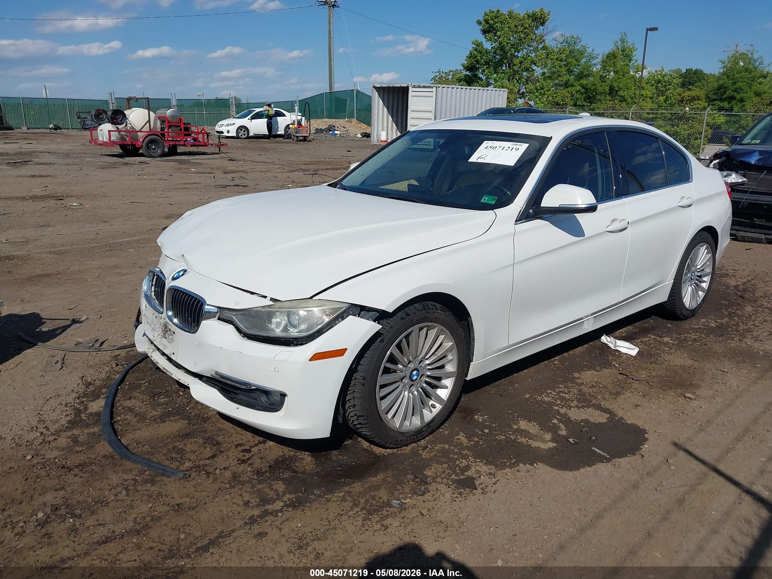 2014 Bmw 335i Xdrive White vin: WBA3B9G5XENR90918