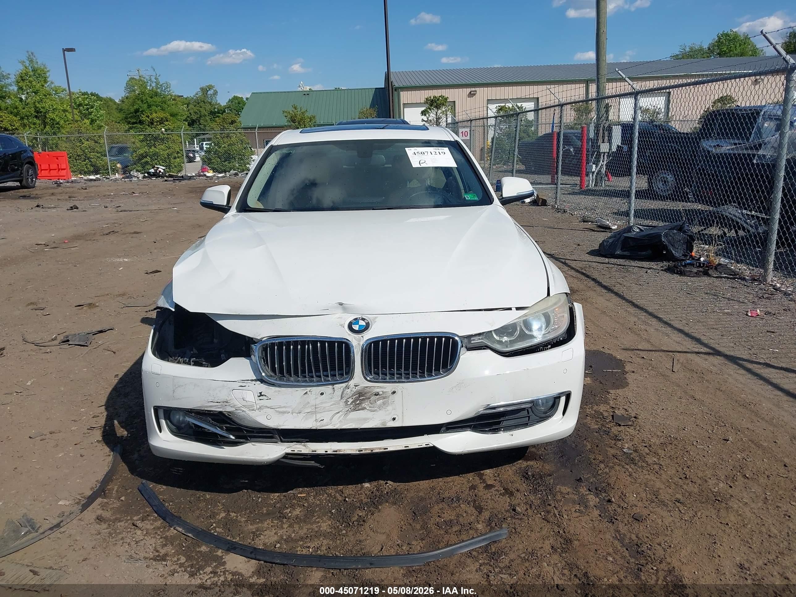 2014 Bmw 335i Xdrive White vin: WBA3B9G5XENR90918