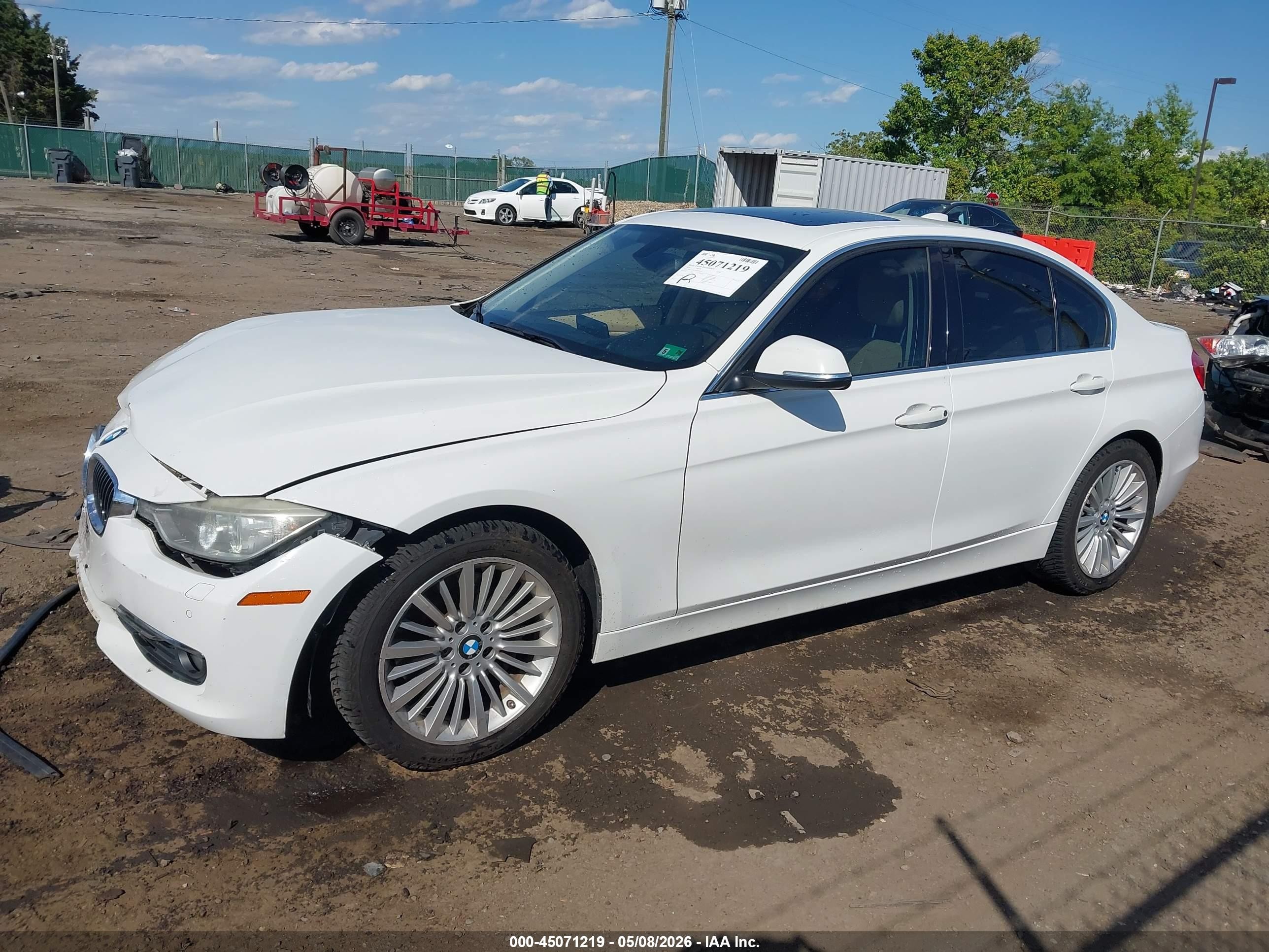 2014 Bmw 335i Xdrive White vin: WBA3B9G5XENR90918