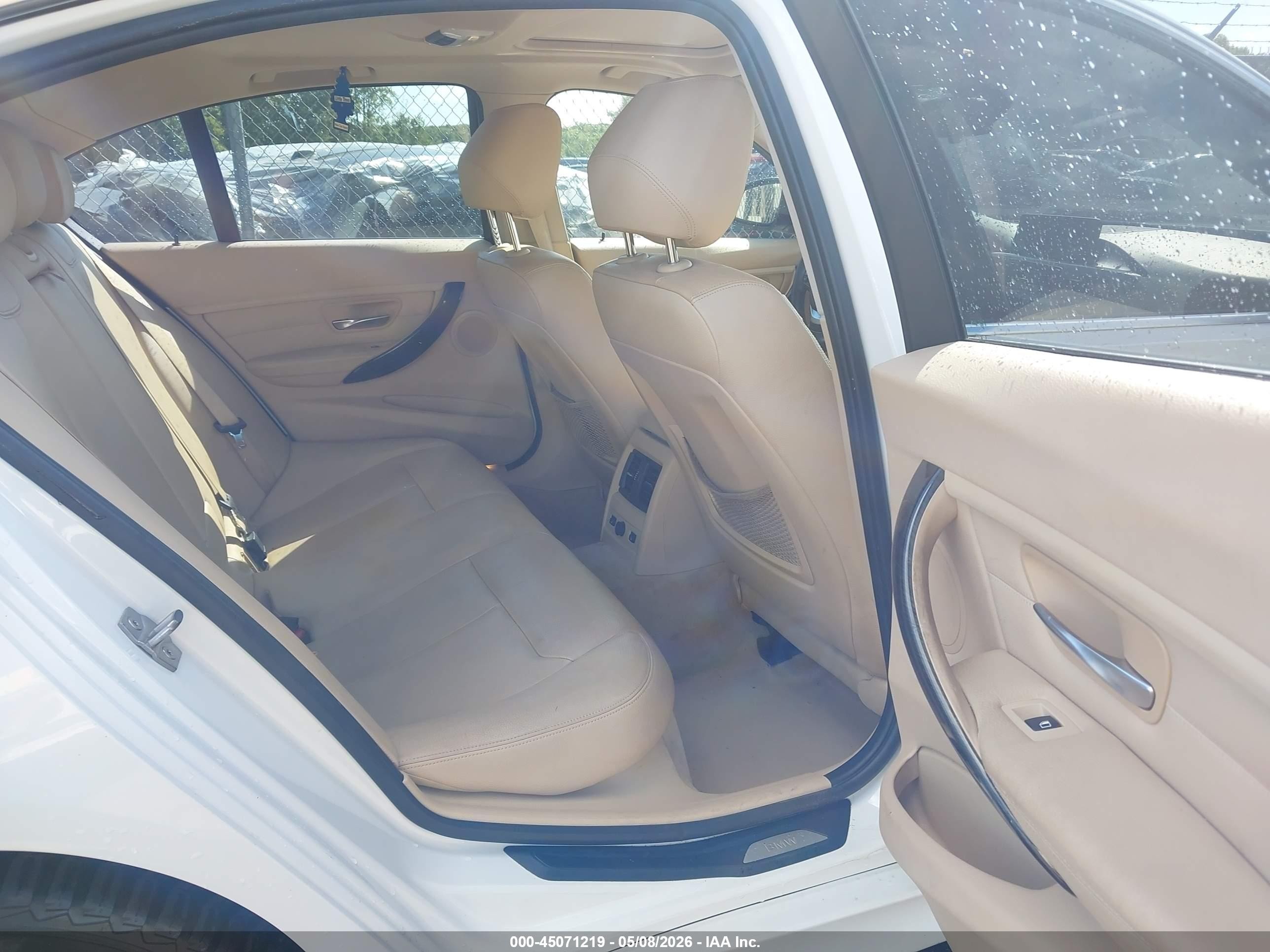 2014 Bmw 335i Xdrive White vin: WBA3B9G5XENR90918